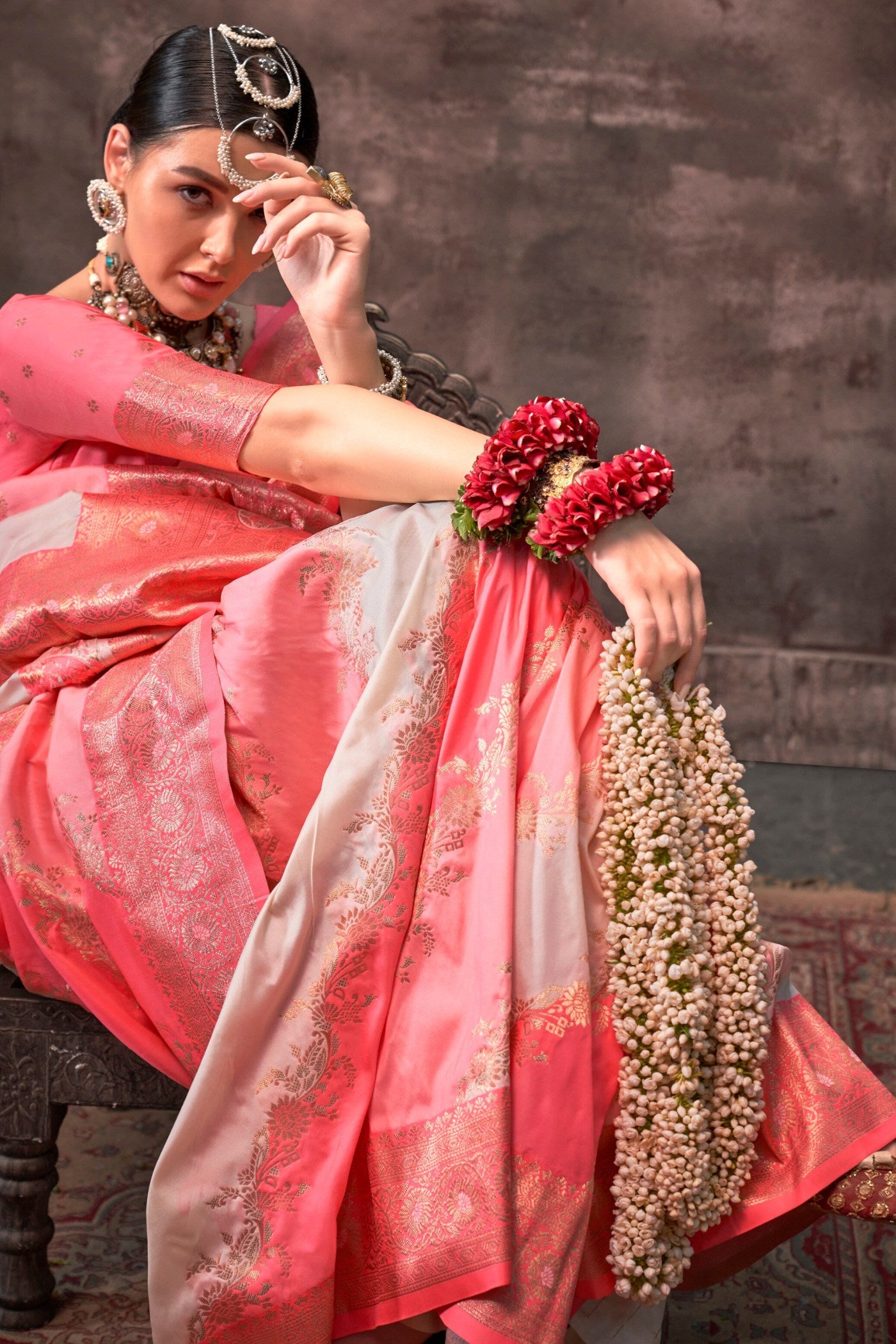 Buy MySilkLove Mona Lisa Peach Rangkaat Handloom Banarasi Saree Online