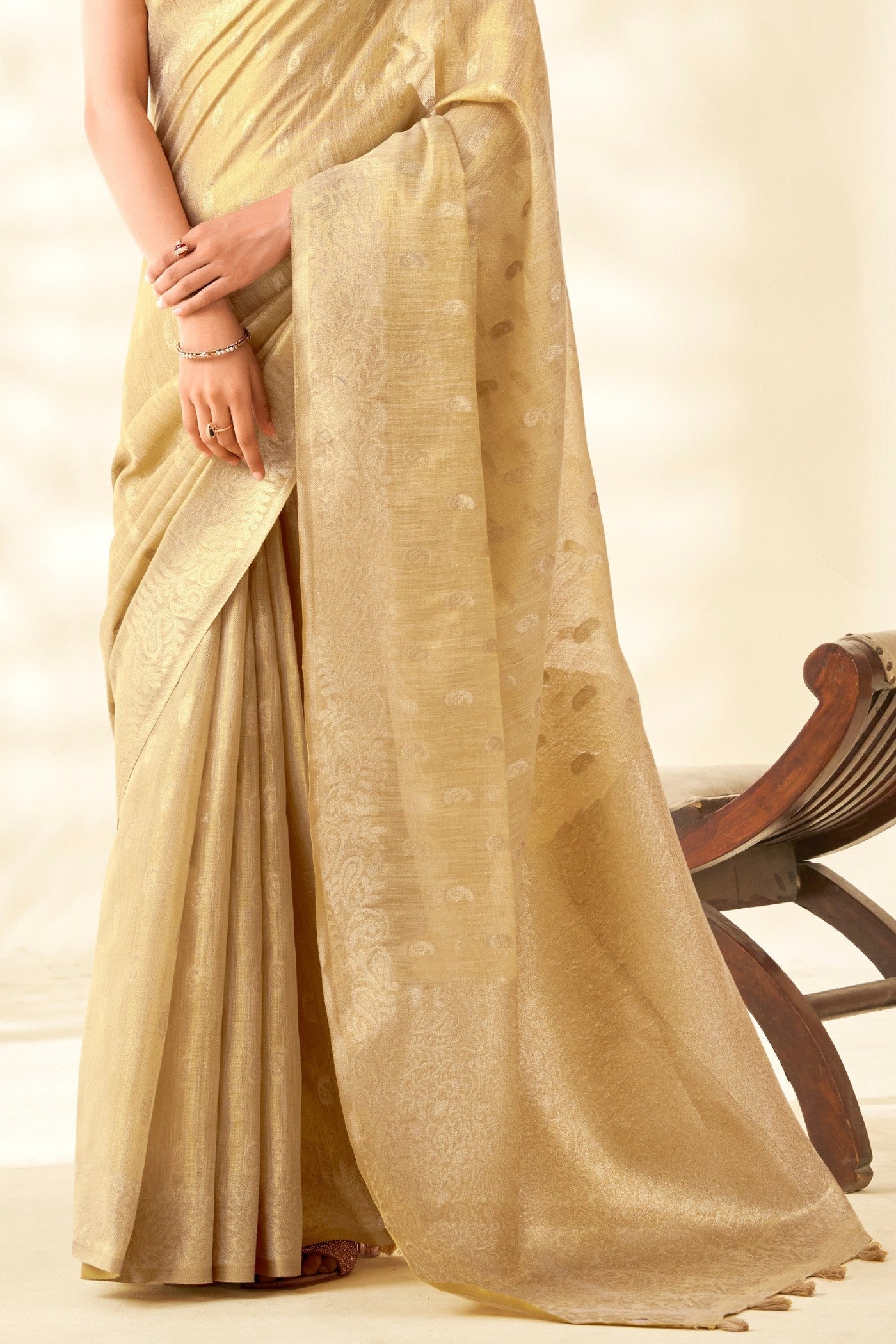 Buy MySilkLove Oyster Cream Woven Tissue Linen Saree Online