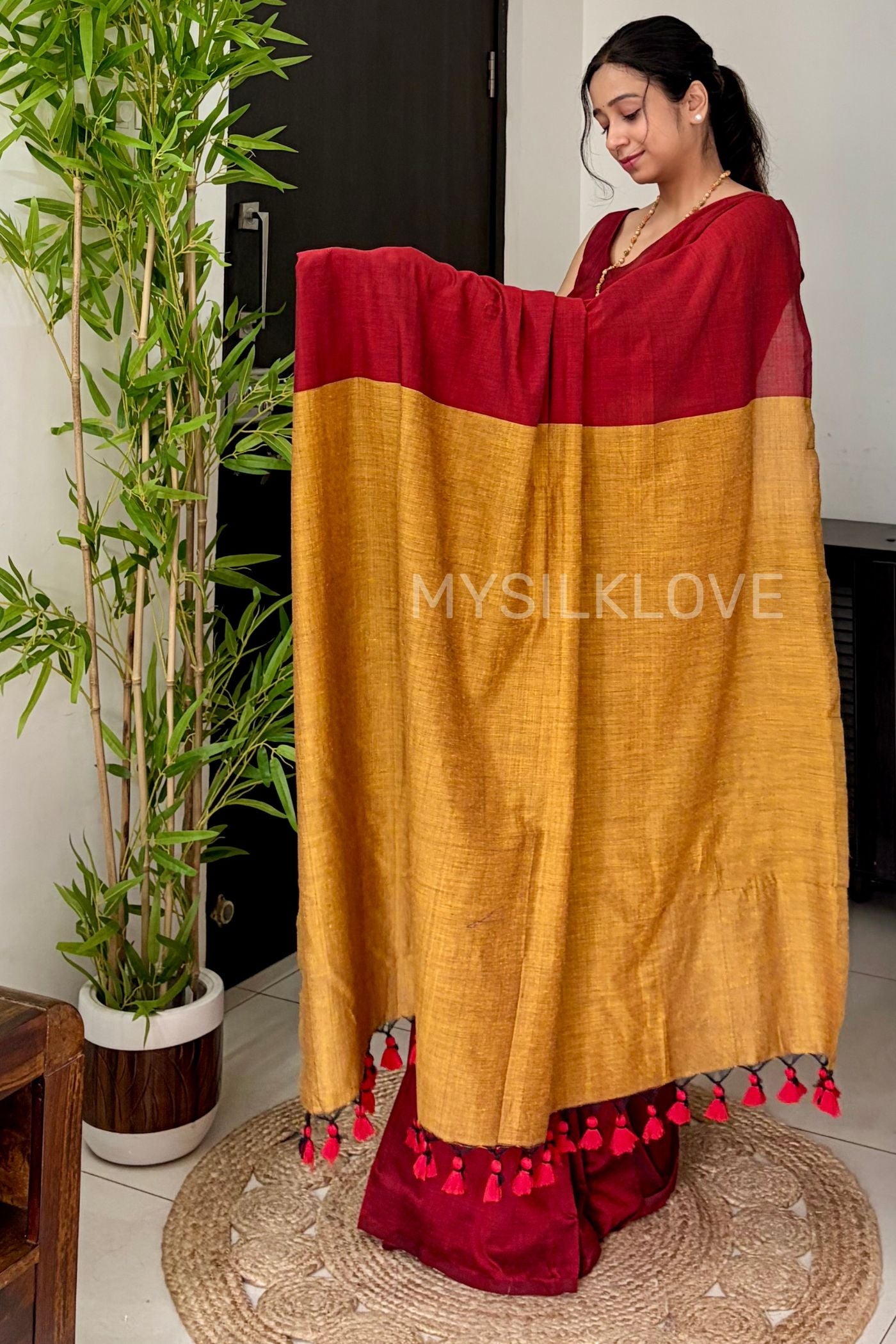 Buy MySilkLove Rich Maroon Handloom Mul Mul Cotton Saree Online