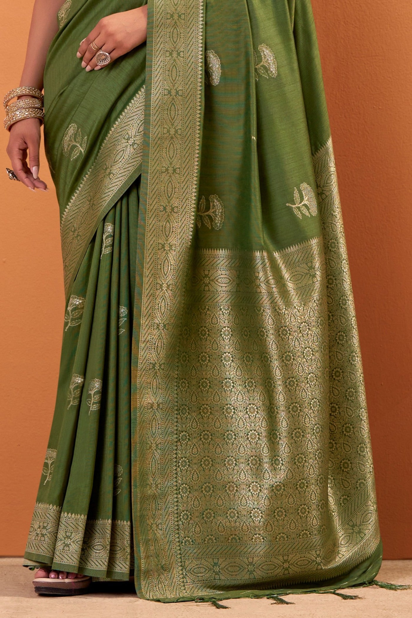 Buy MySilkLove Moss Green Tussar Handloom Silk Saree Online