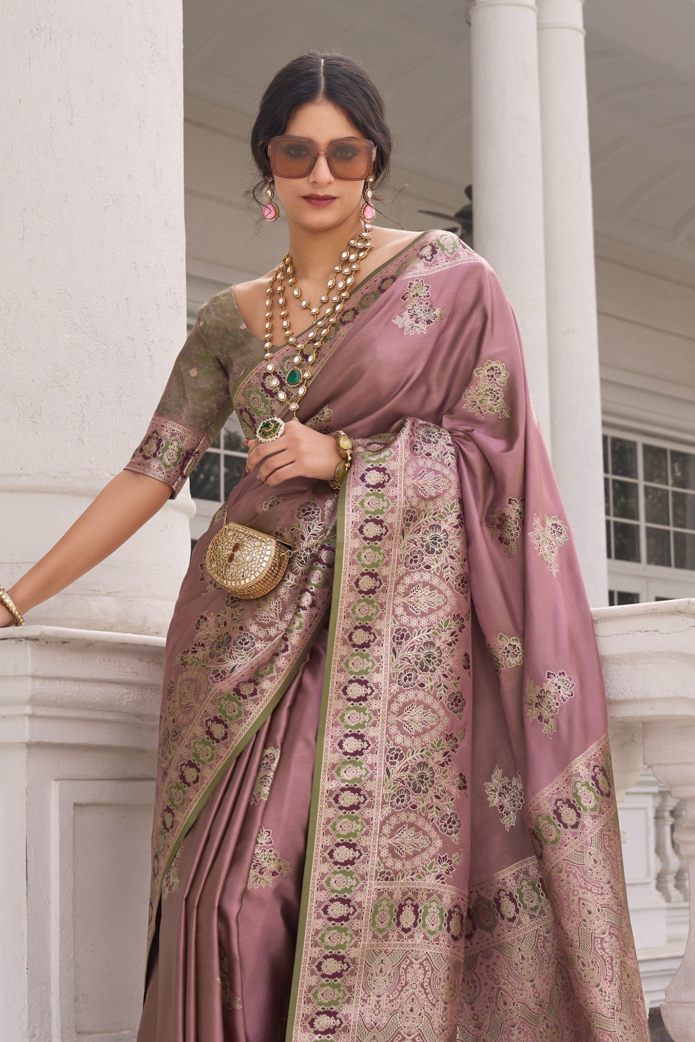 Buy MySilkLove Mauvelous Pink Woven Banarasi Saree Online