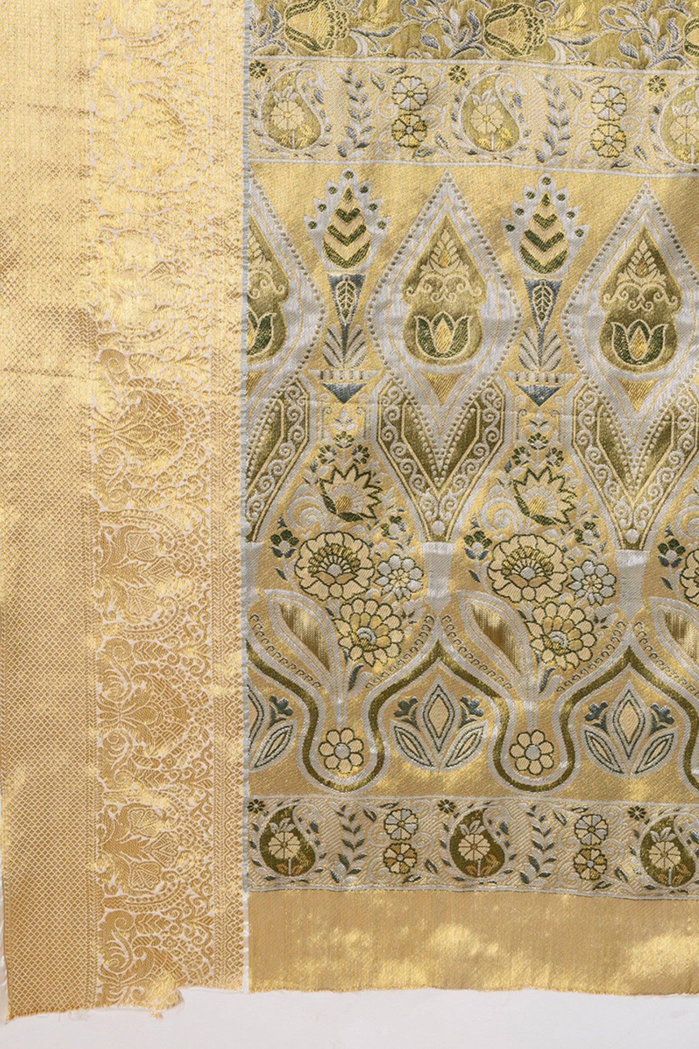Buy MySilkLove Marrs Green Woven Kanjivaram Saree Online