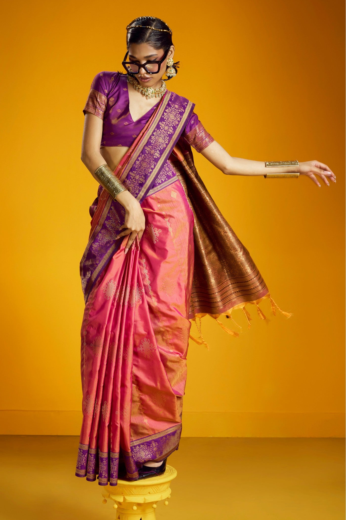 Buy MySilkLove Bush Pink Banarasi Handloom Soft Silk Saree Online
