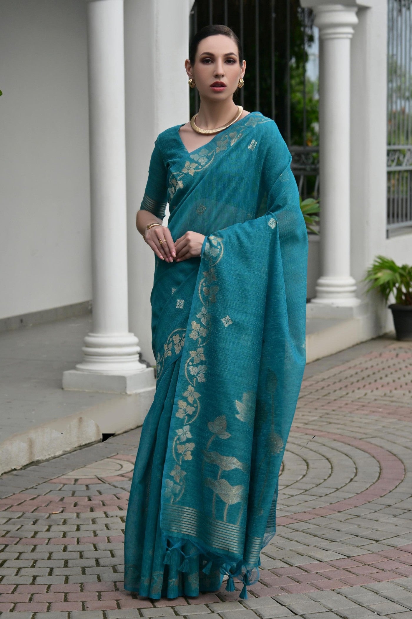 Buy MySilkLove Cybister Blue Floral Linen Silk Saree Online
