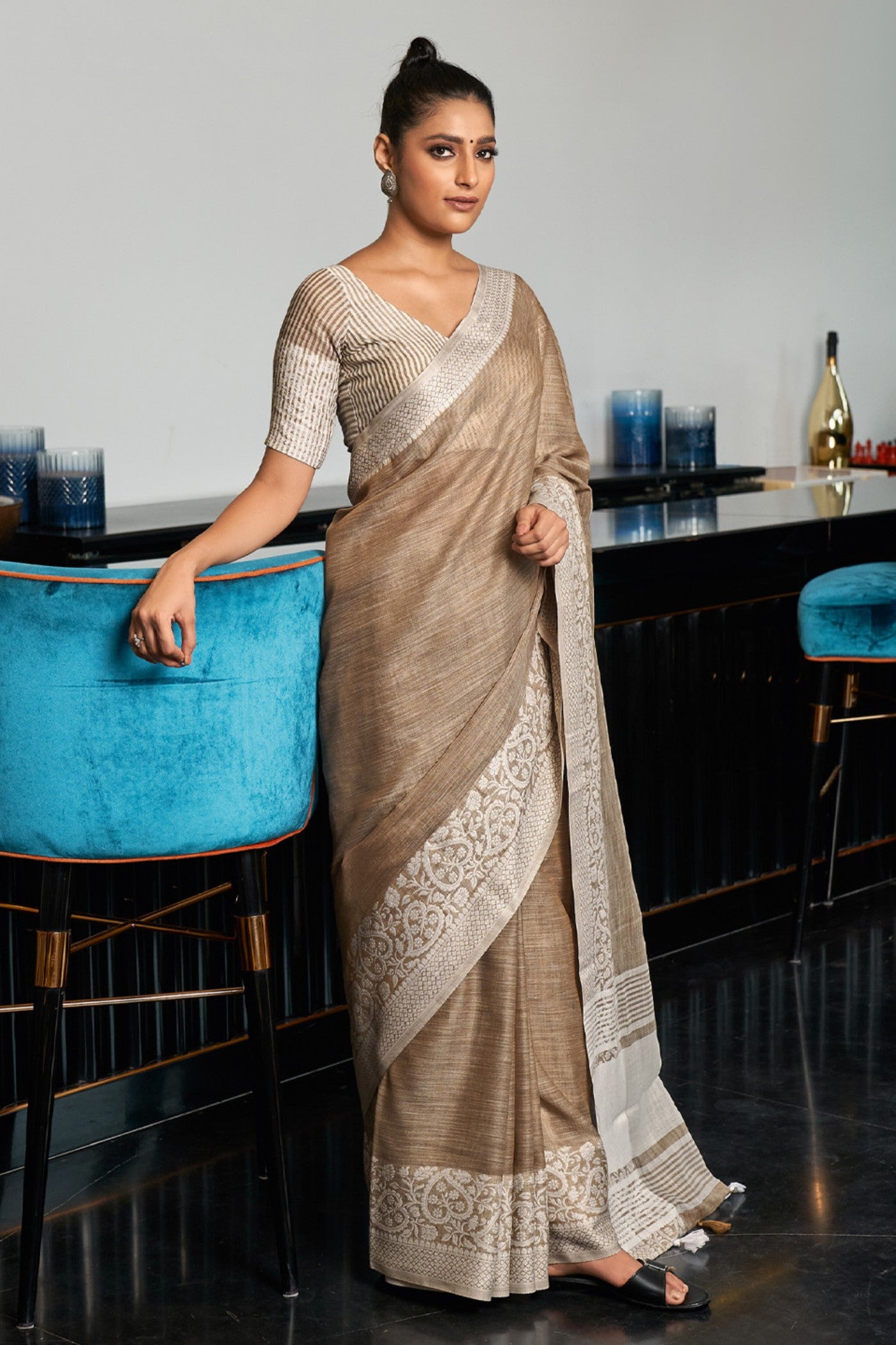 Buy MySilkLove Peanut Brown Woven Linen Saree Online