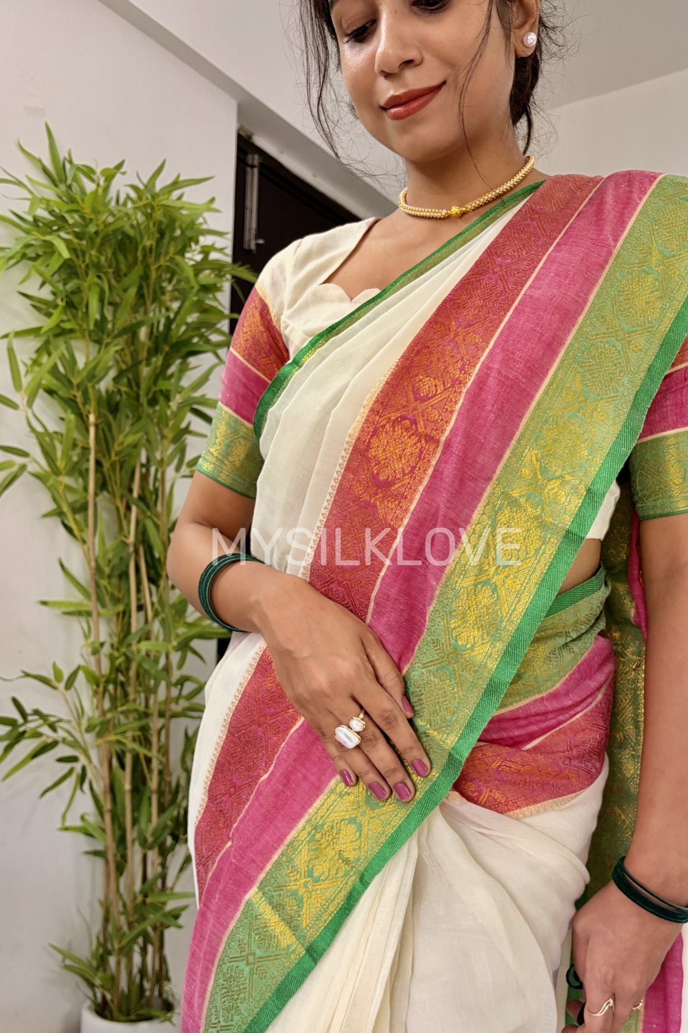Buy MySilkLove Lotus White Mul Mul Cotton Kanchi Border Saree Without Blouse Online