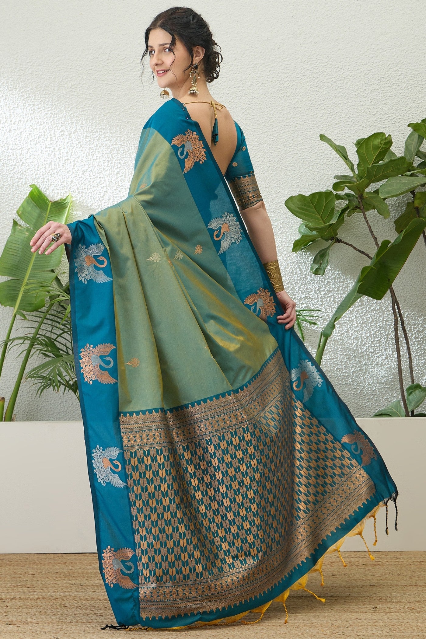 Buy MySilkLove Artichoke Green Banarasi Handloom Soft Silk Saree Online