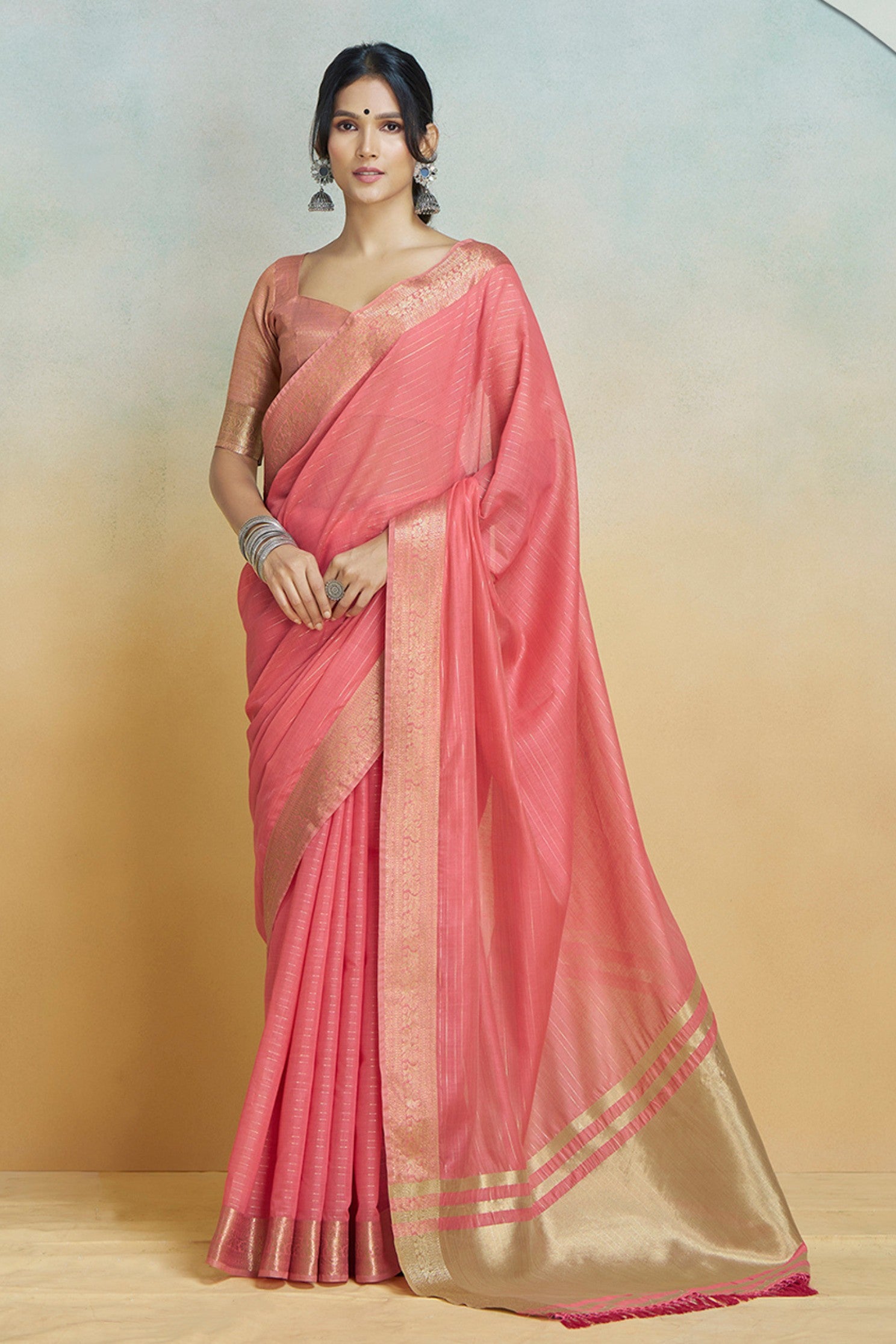 Buy MySilkLove Lipstick Pink Woven Maheshwari Saree Online