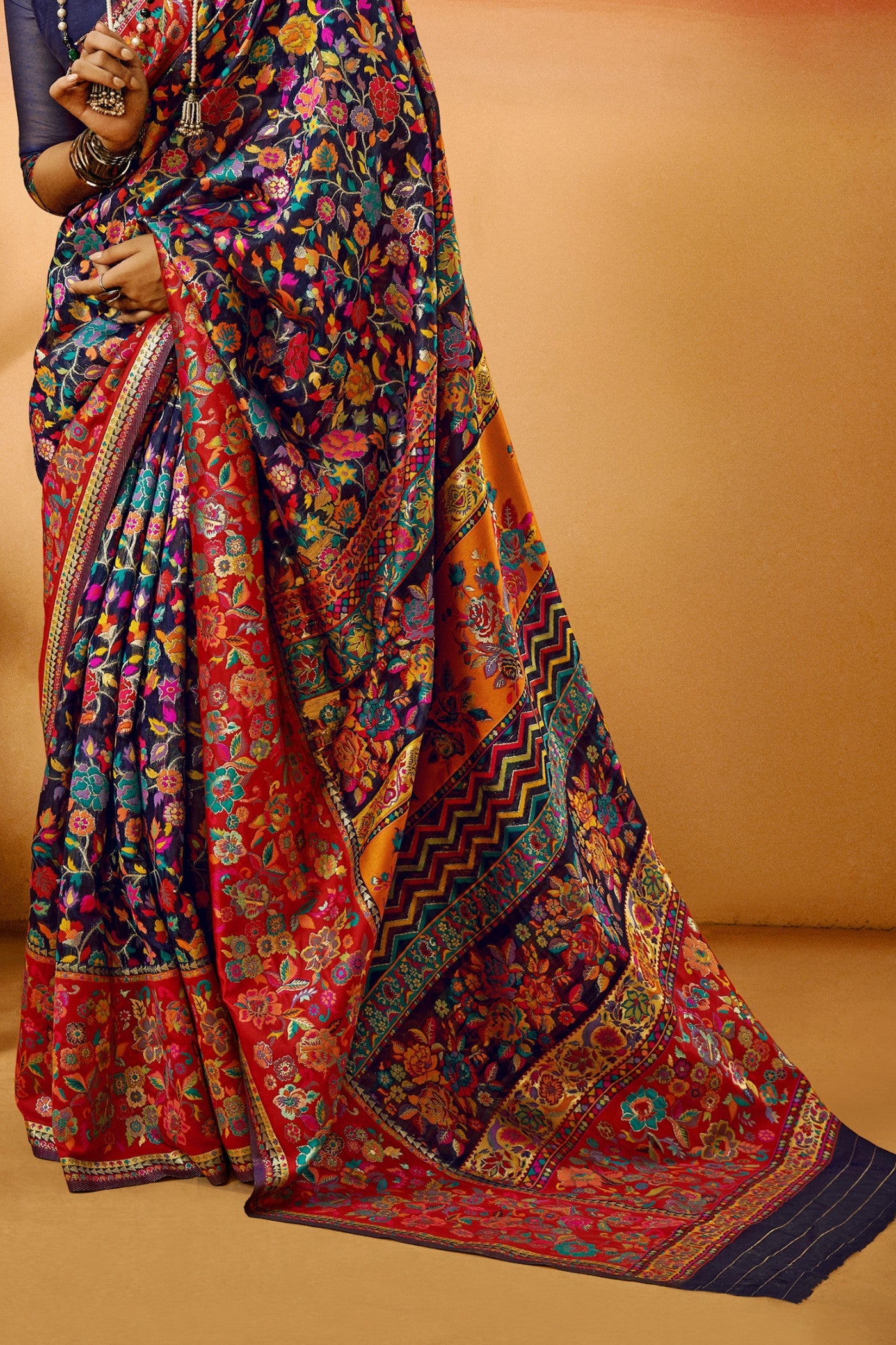 Buy MySilkLove Navy Blue Kashmiri Handloom Jamewar Saree Online