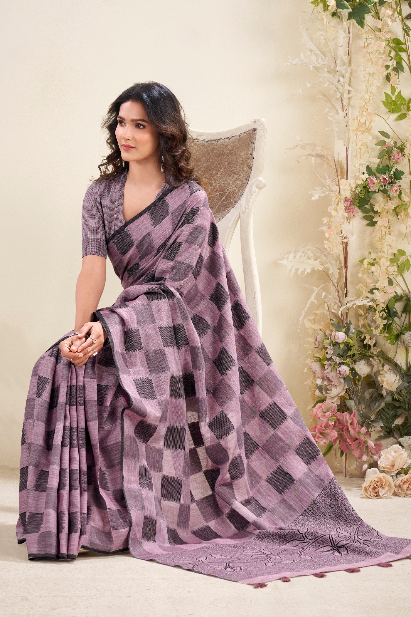 Buy MySilkLove Lilac Purple Woven Linen Saree Online