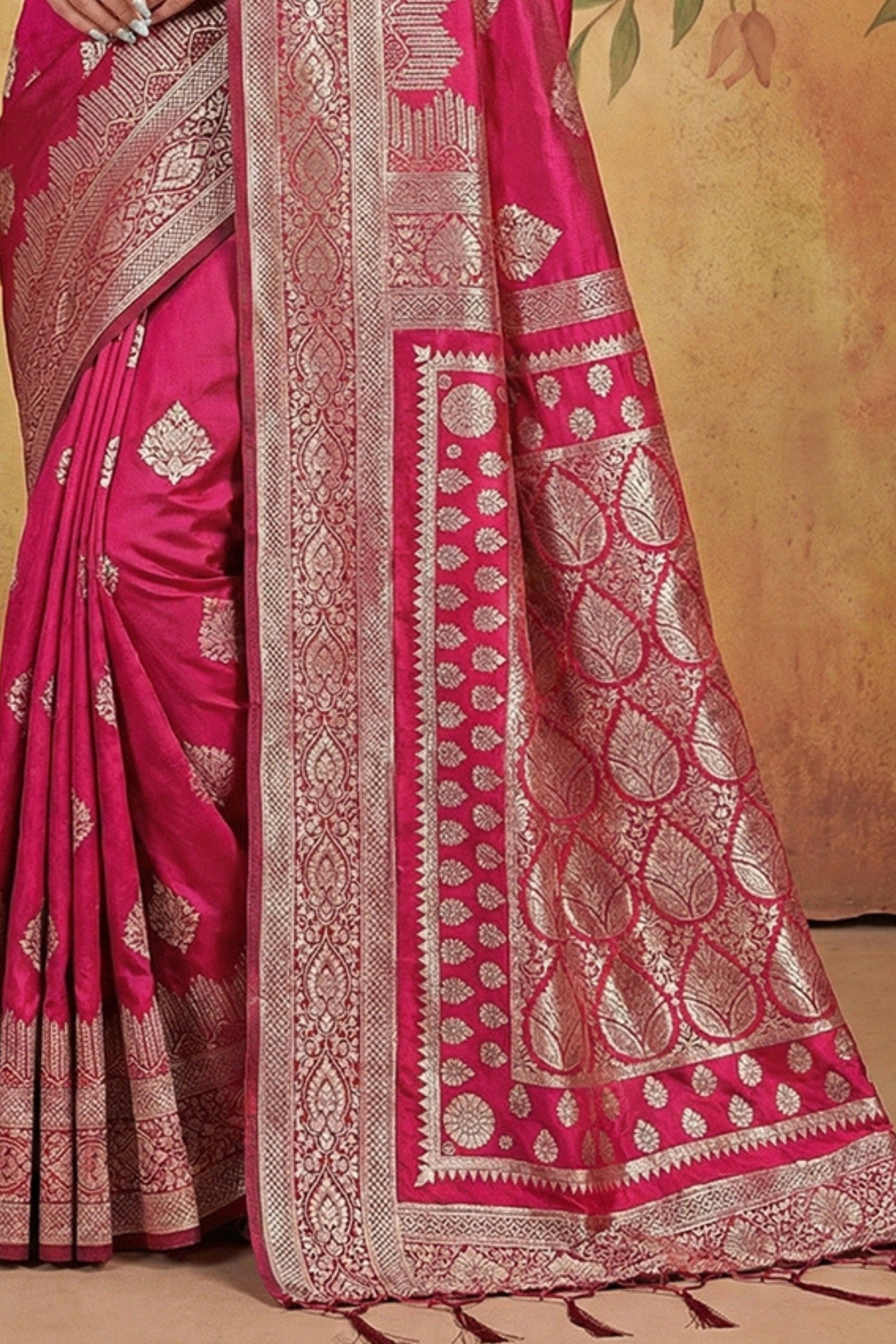 Buy MySilkLove Magenta Pink Woven Banarasi Silk Saree Online