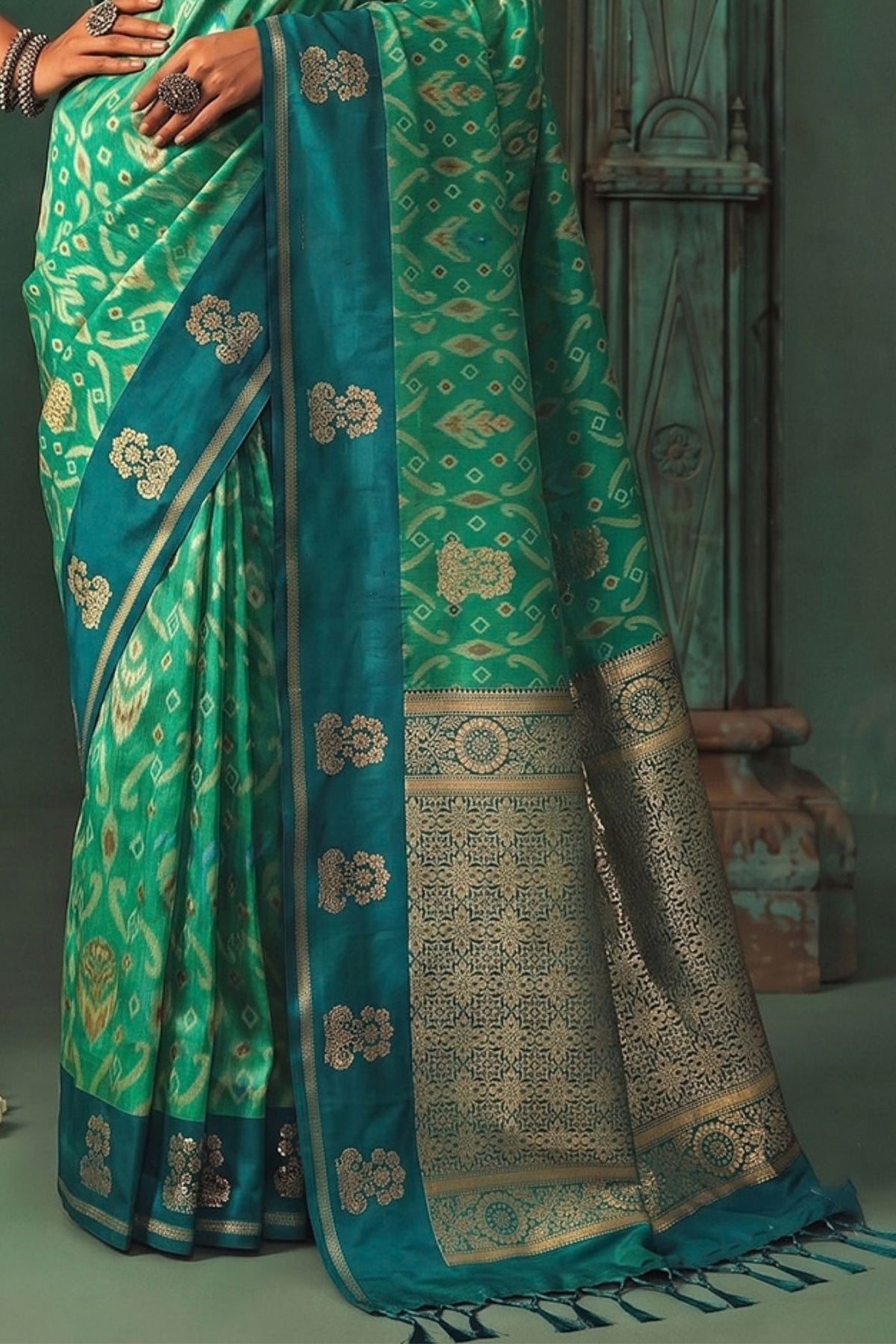 Buy MySilkLove Matcha Green Woven Banarasi Silk Saree Online