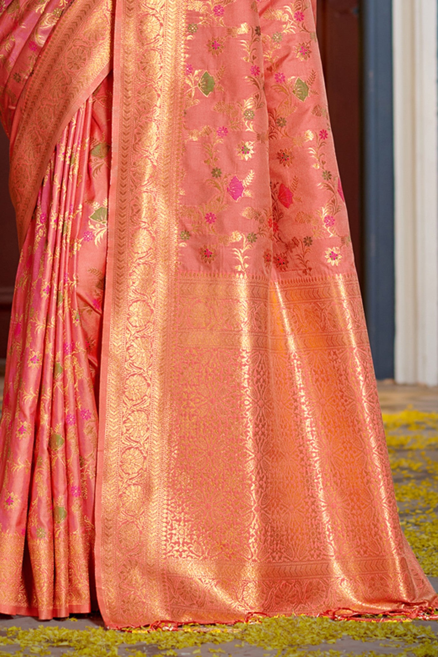 Buy MySilkLove Japonica Peach Zari Woven Banarasi Saree Online