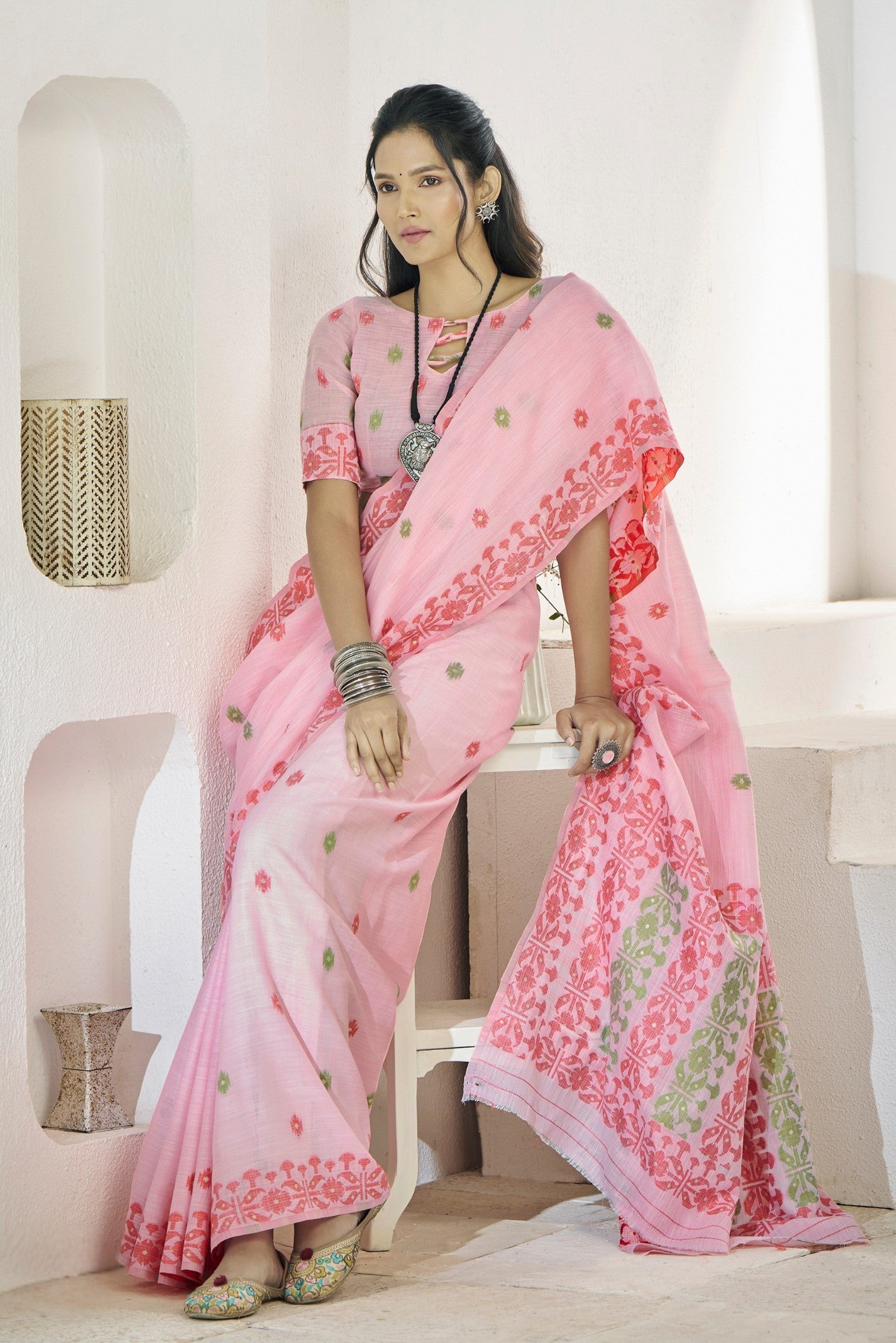 Buy MySilkLove Beauty Bush Pink Woven Linen Saree Online