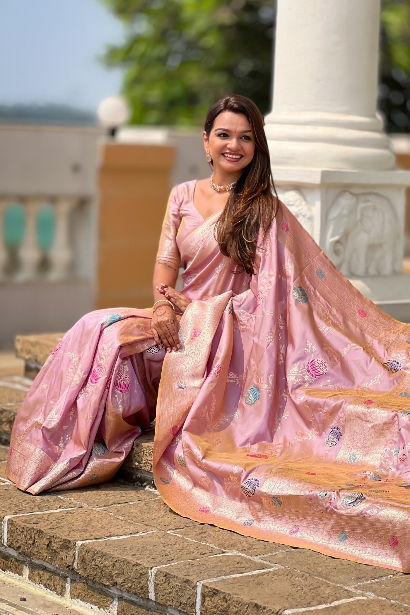 Buy MySilkLove Beauty Pink Woven Banarasi Saree Online