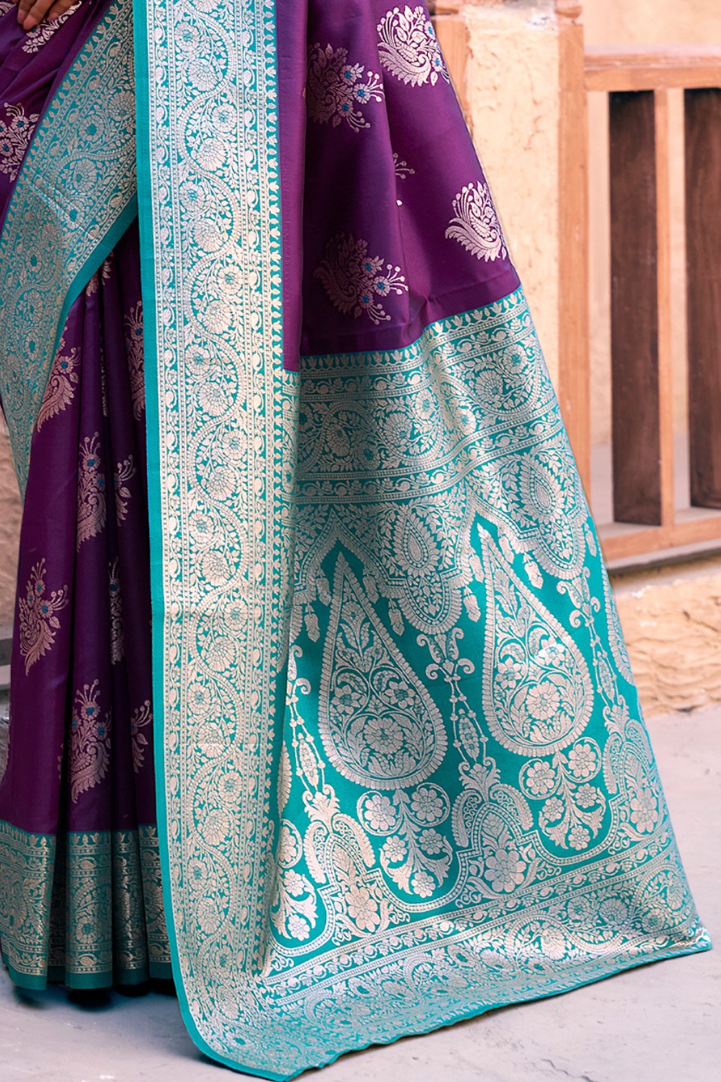 Buy MySilkLove Heliotrope Purple Woven Banarasi Soft Silk Saree Online