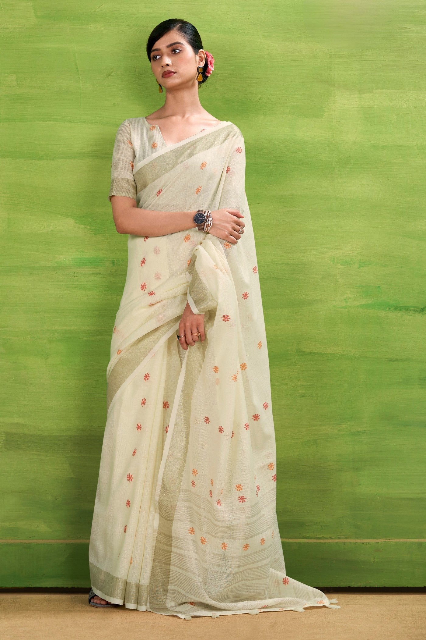 Buy MySilkLove Floral White Woven Linen Saree Online