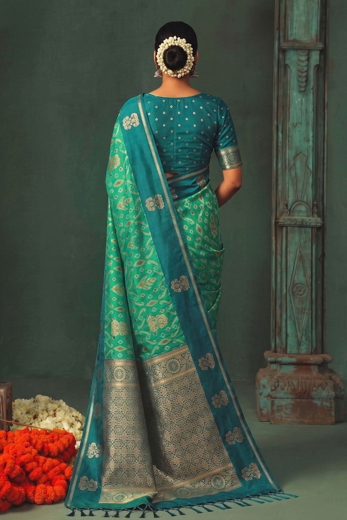 Buy MySilkLove Matcha Green Woven Banarasi Silk Saree Online