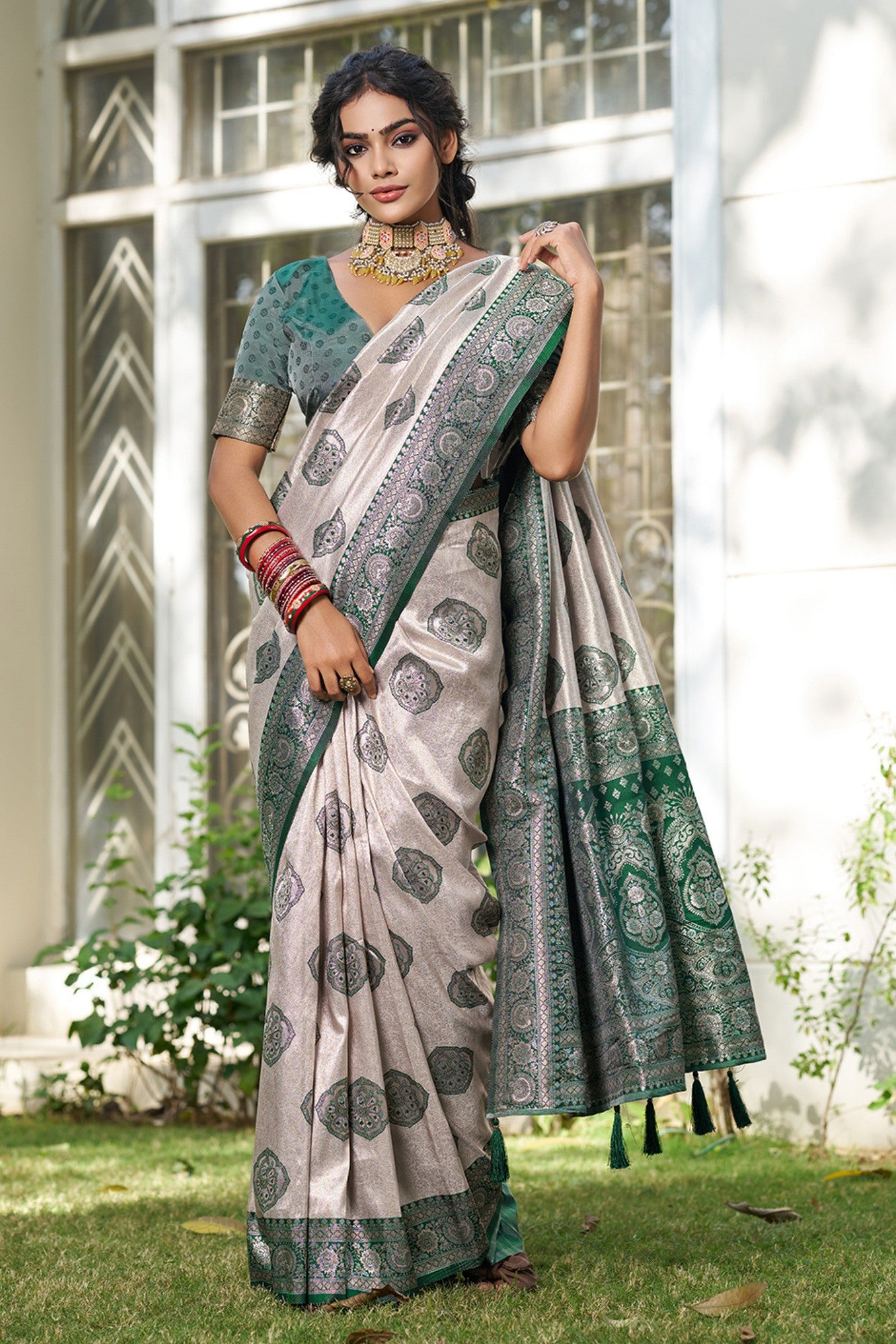 Buy MySilkLove Ivory Cream and Green Woven Banarasi Saree Online