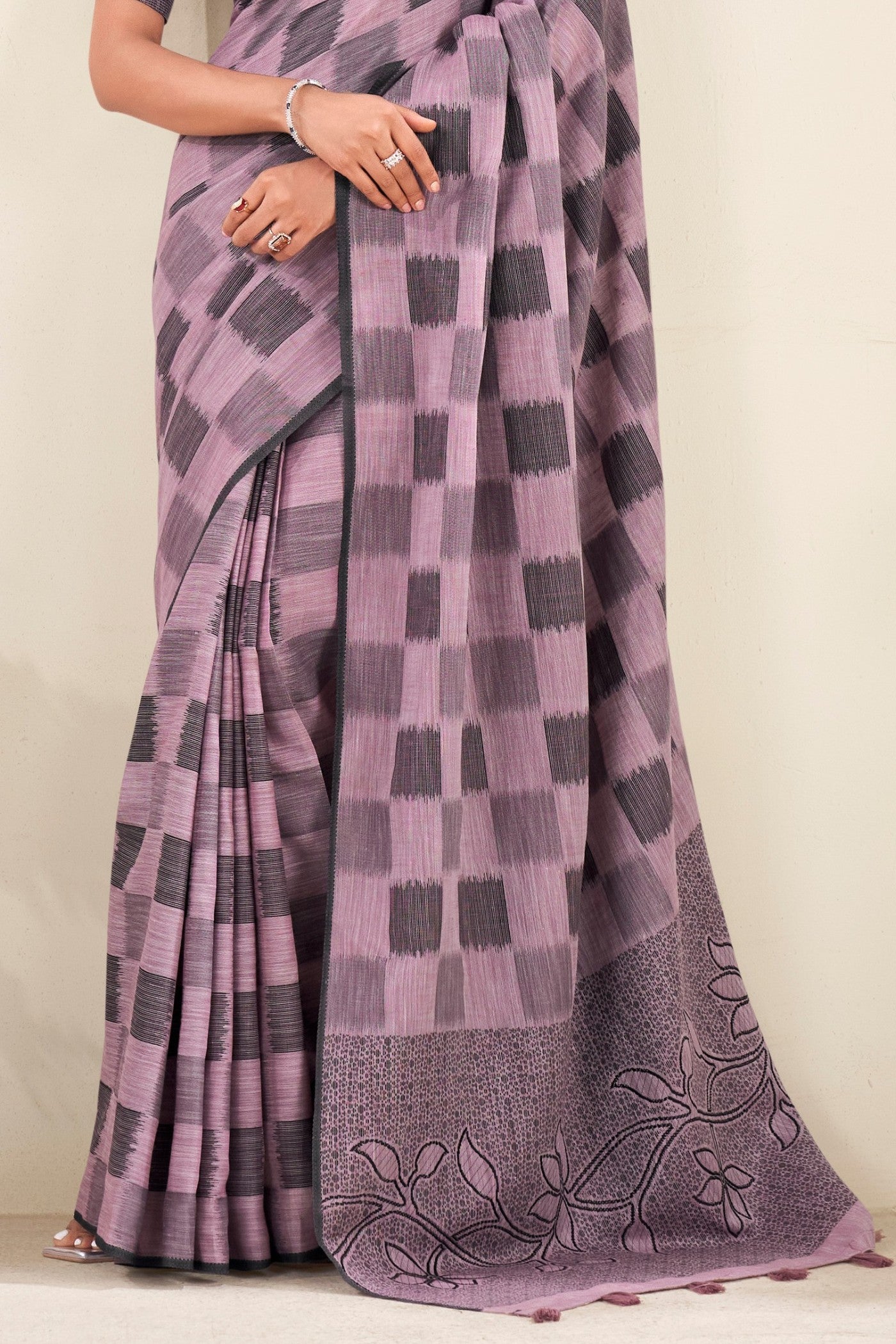Buy MySilkLove Lilac Purple Woven Linen Saree Online