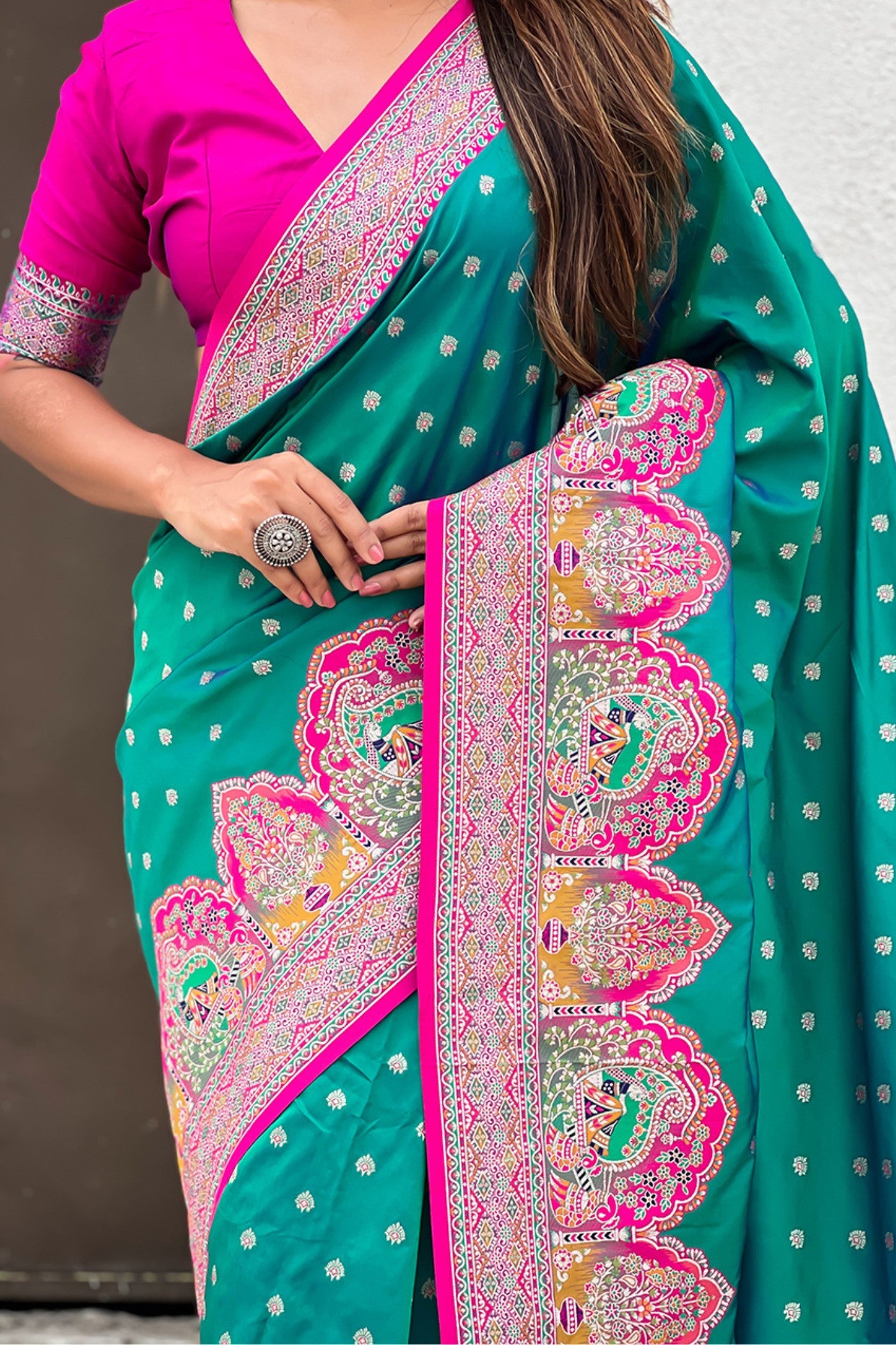Buy MySilkLove Peacock Green Woven Banarasi Saree Online