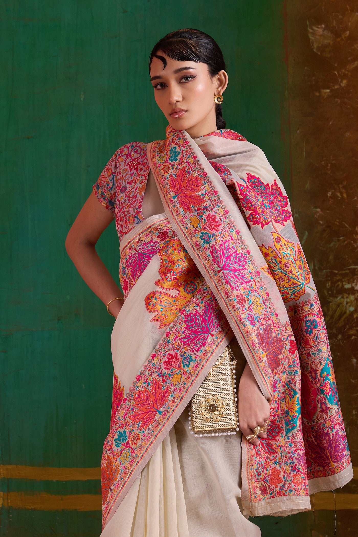 Buy MySilkLove Eggshell White Kashmiri Handloom Jamewar Saree Online