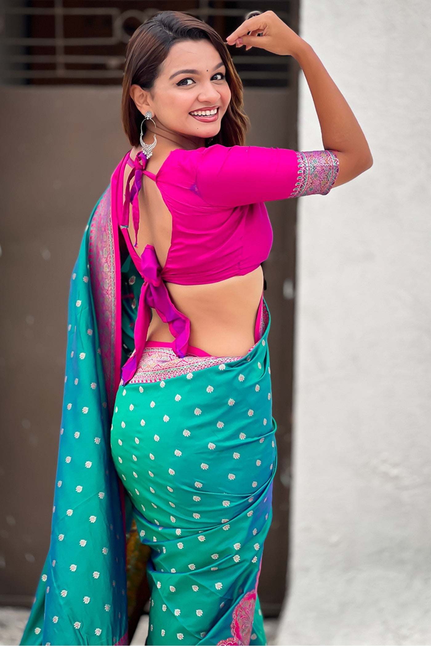 Buy MySilkLove Peacock Green Woven Banarasi Saree Online