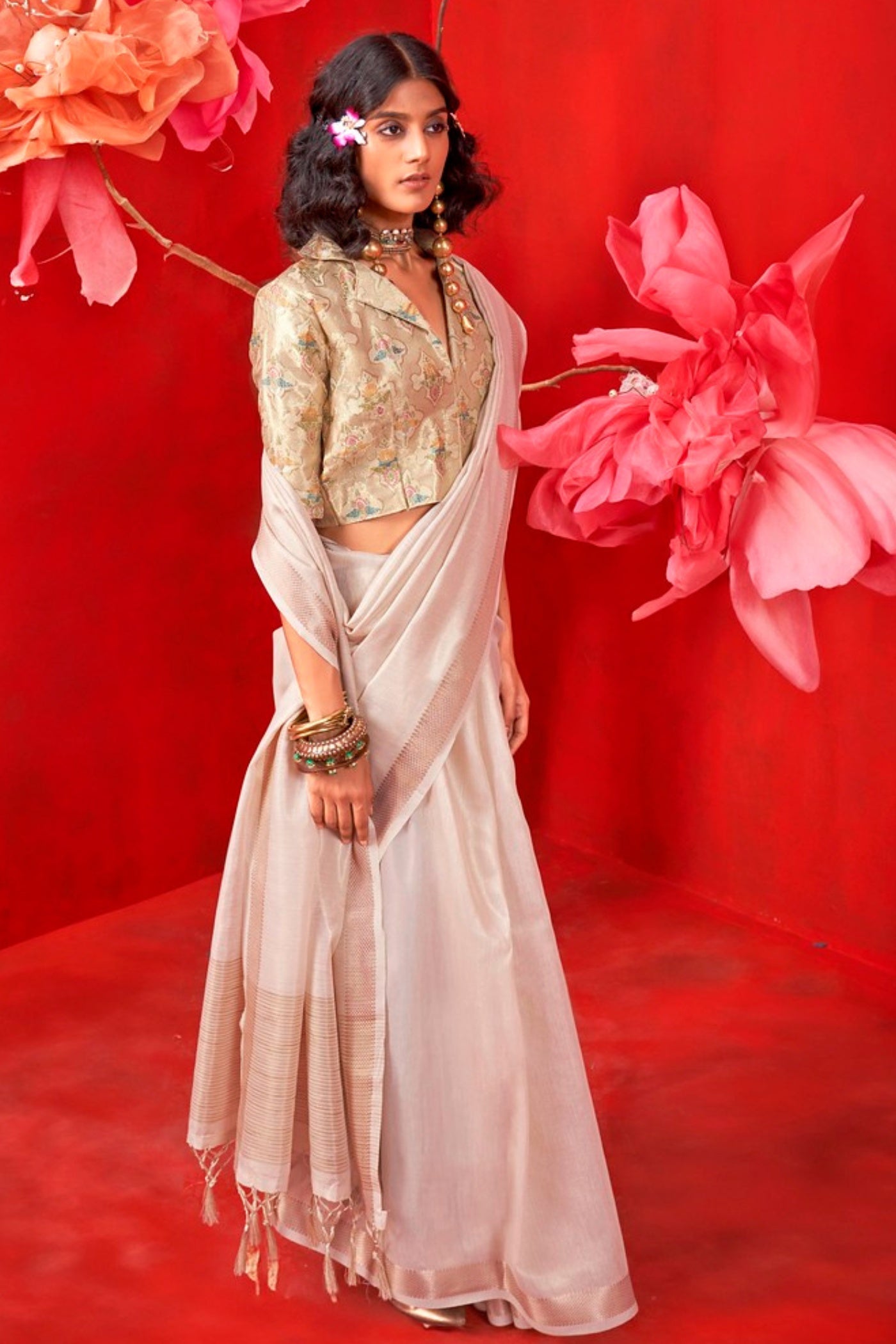 Buy MySilkLove Daisy White Tissue Handloom Saree Online
