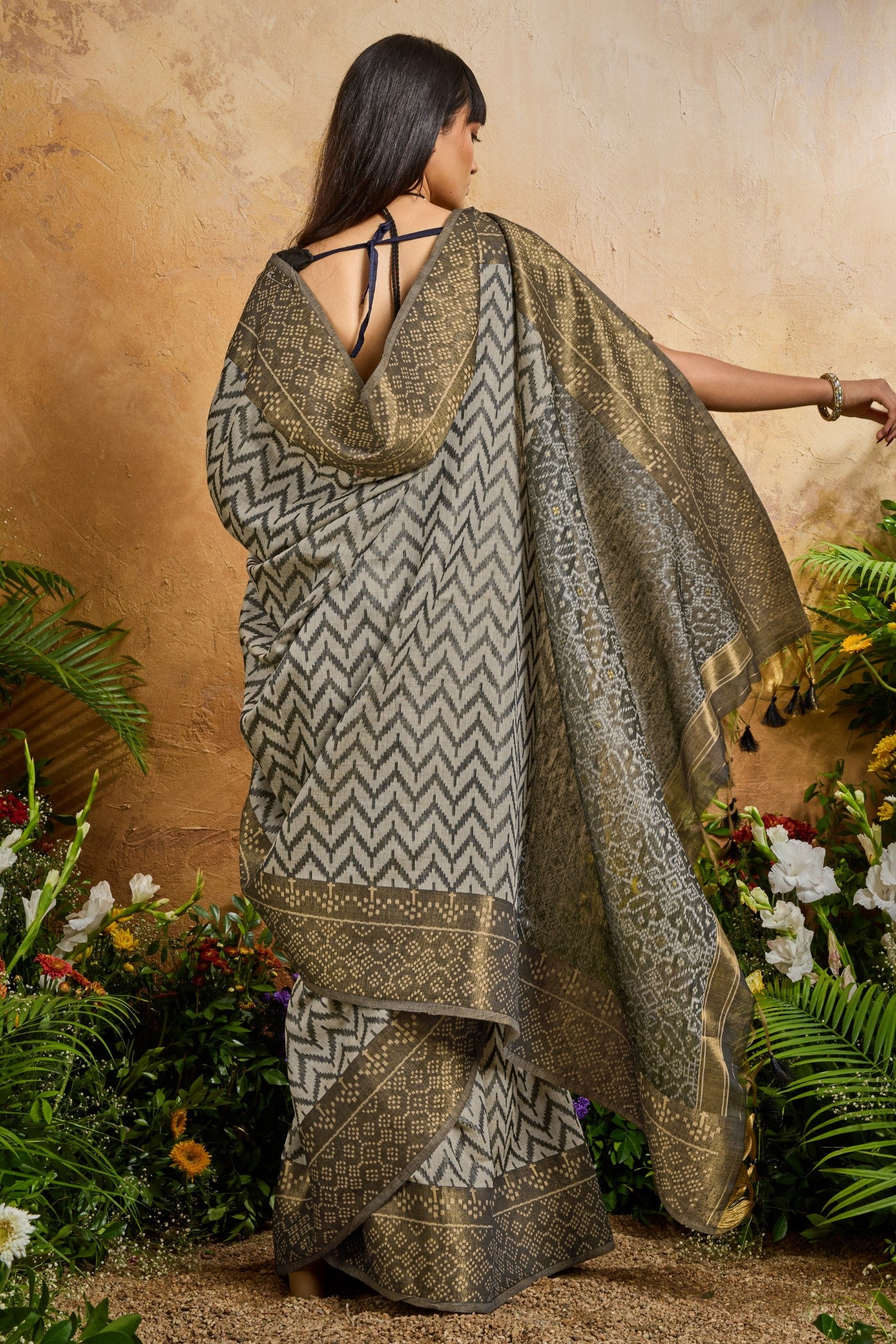 Buy MySilkLove Griseous Grey Cotton Handloom Patola Saree Online