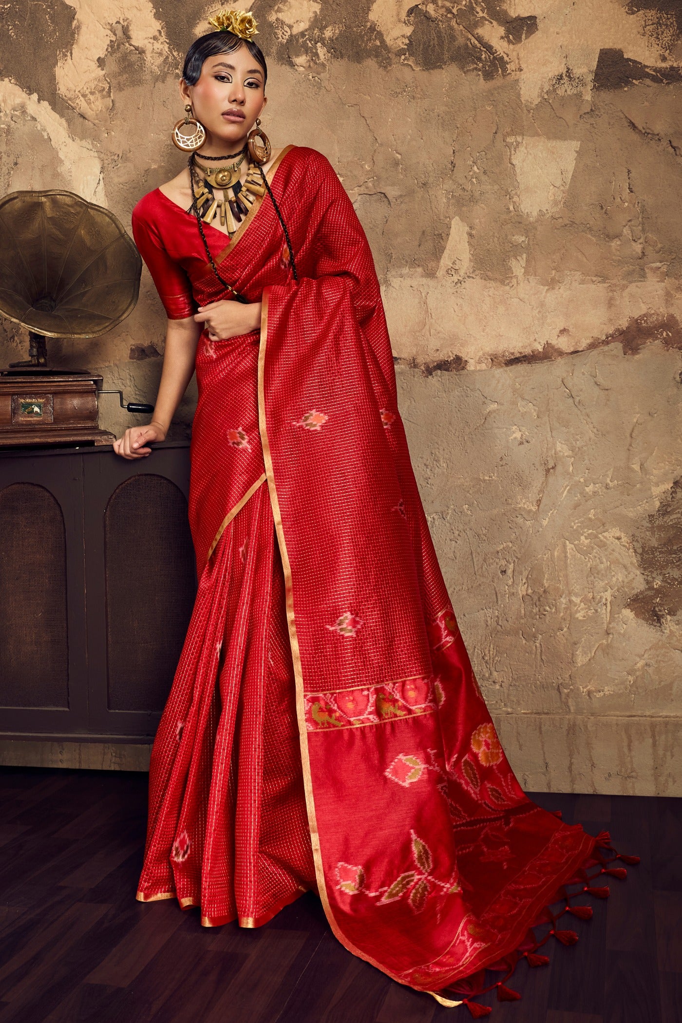 Buy MySilkLove Medium Red Banarasi Handloom Saree Online
