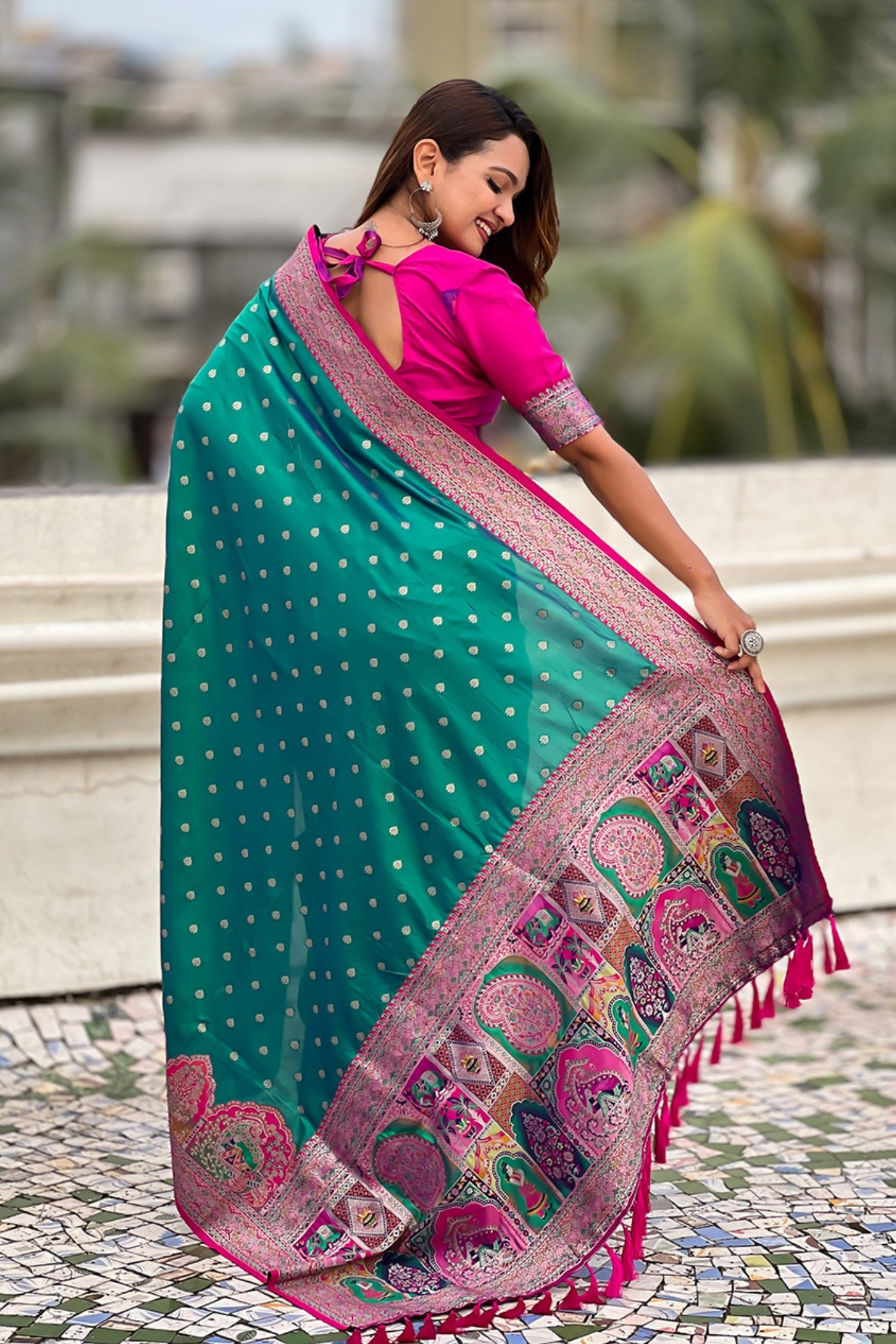 Buy MySilkLove Peacock Green Woven Banarasi Saree Online
