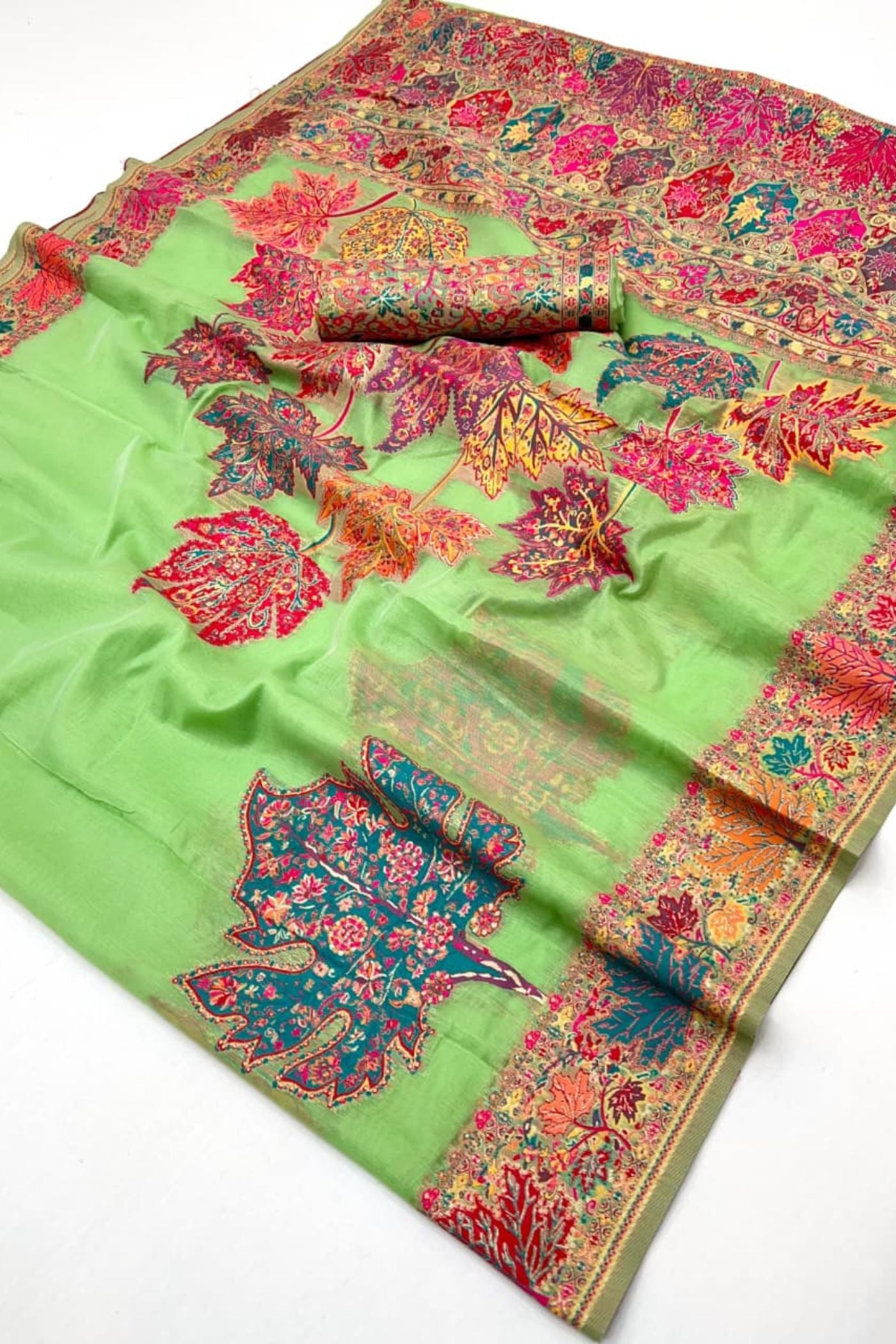 Buy MySilkLove Oyster White Kashmiri Handloom Jamewar Saree Online