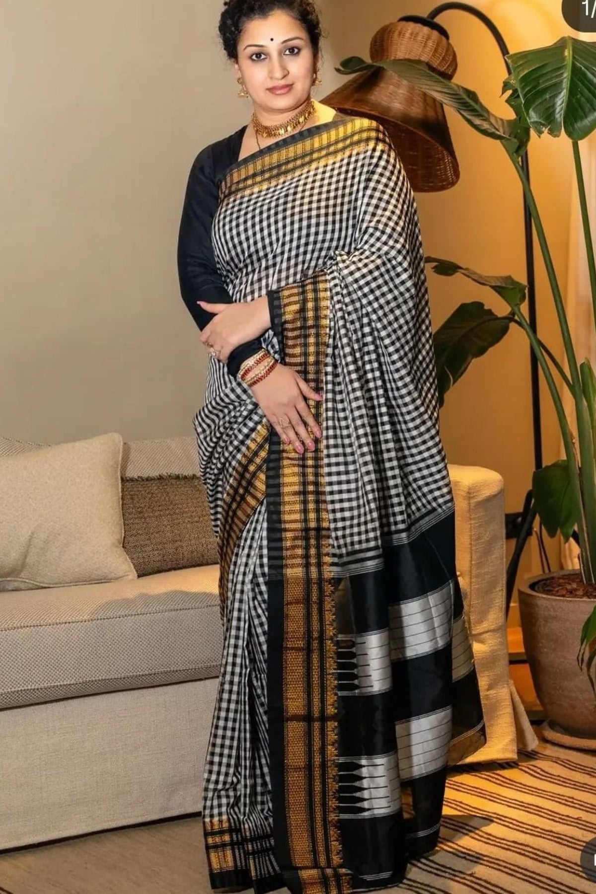 Buy MySilkLove Matte Black Checks Pattern Pure Silk Irkal Saree Online