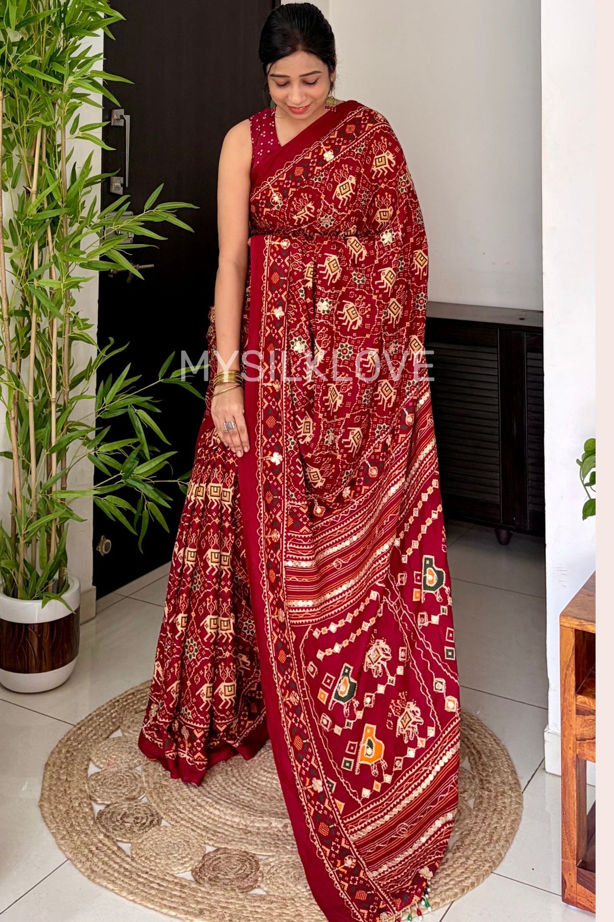 Buy MySilkLove Scarlet Red Patola Embroidery Small Mirror Work Handloom Saree Online
