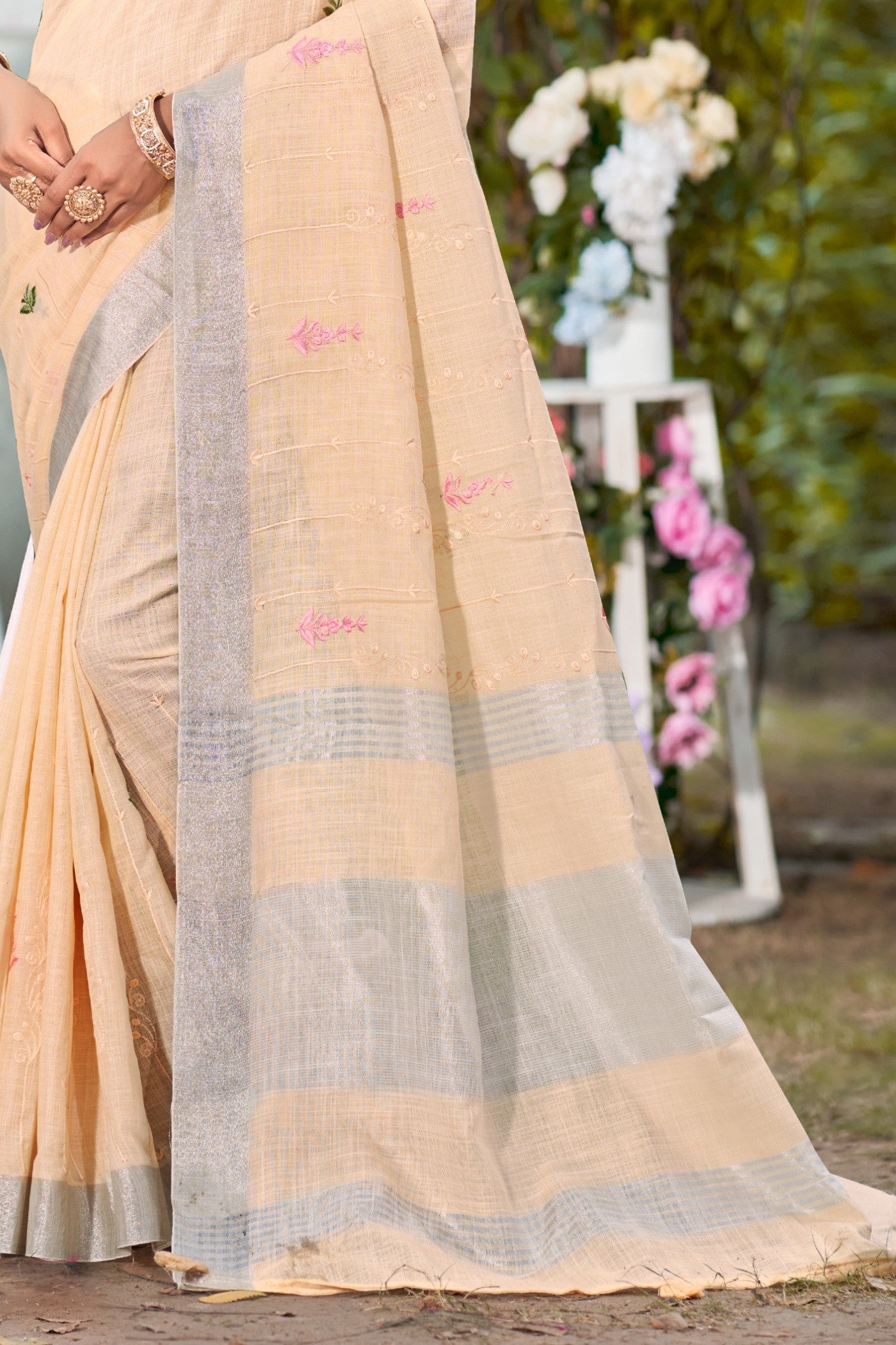 Buy MySilkLove Rosy Peach Woven Cotton Linen Saree Online
