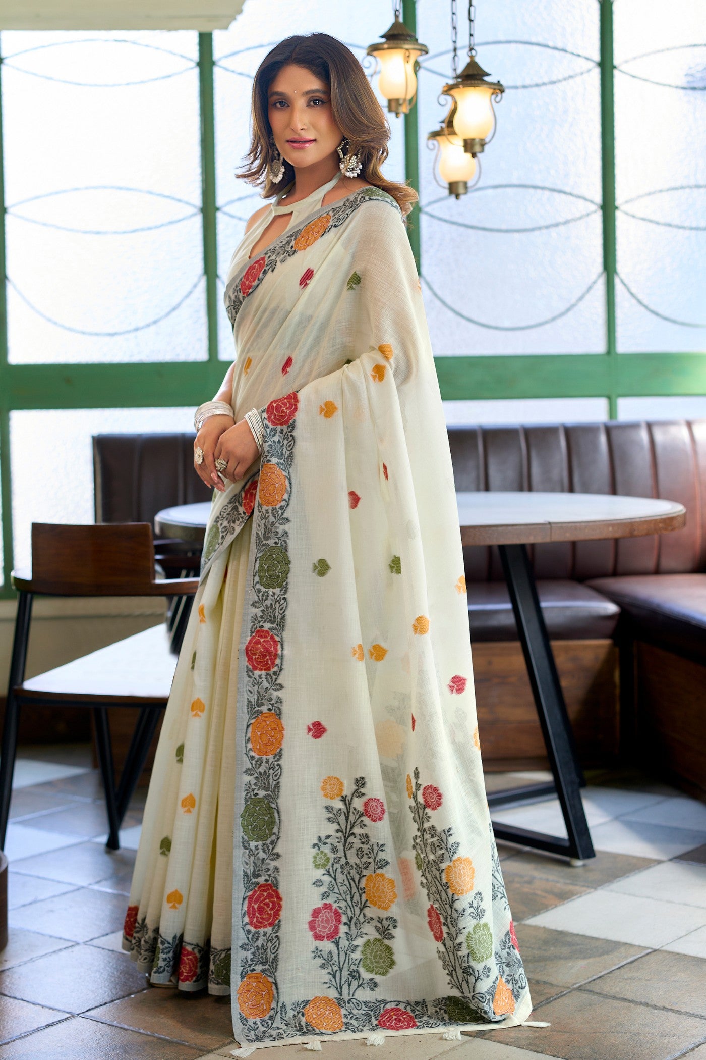 Buy MySilkLove Floral White Floral Handloom Linen Saree Online