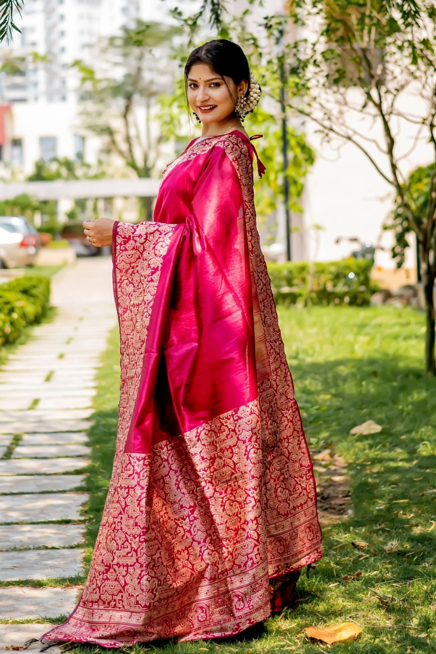 Buy MySilkLove Fuchsia Pink Banarasi Handloom Raw Silk Saree Online