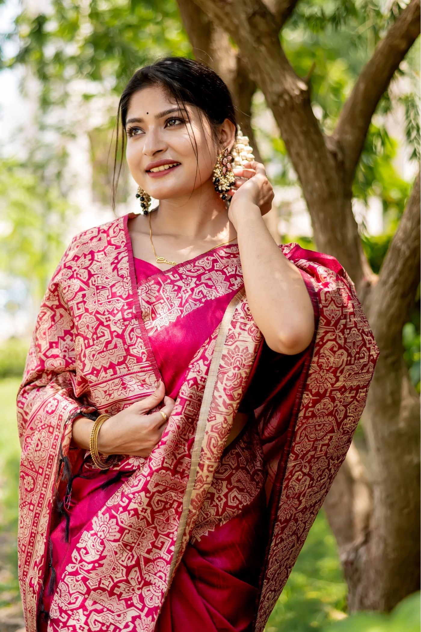 Buy MySilkLove Fuchsia Pink Banarasi Handloom Raw Silk Saree Online