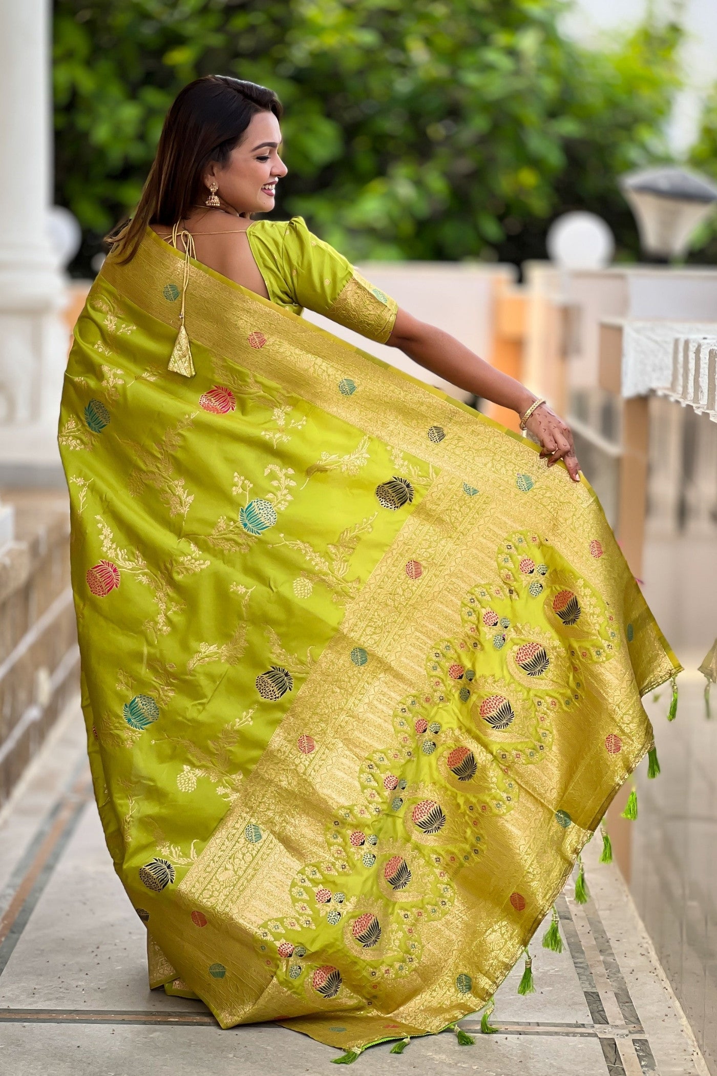Buy MySilkLove Parrot Green Woven Banarasi Saree Online