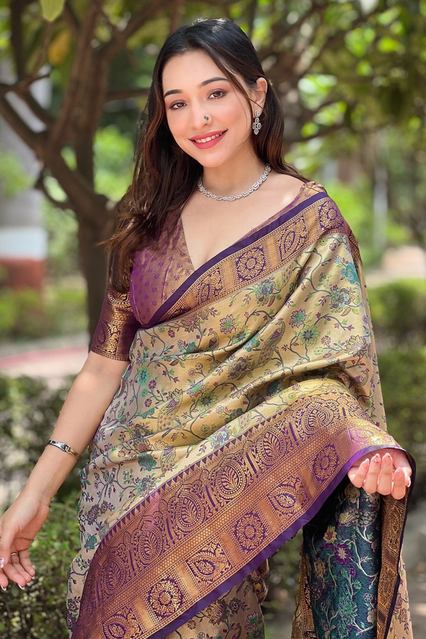 Buy MySilkLove Akaroa Green and Gold Woven Banarasi Saree Online