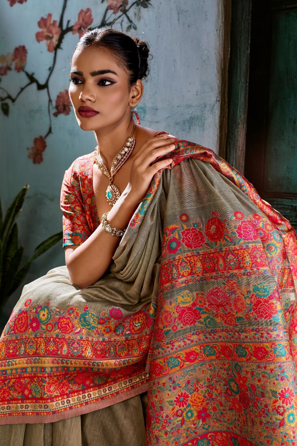 Buy MySilkLove Walnut Brown Kashmiri Handloom Jamewar Saree Online