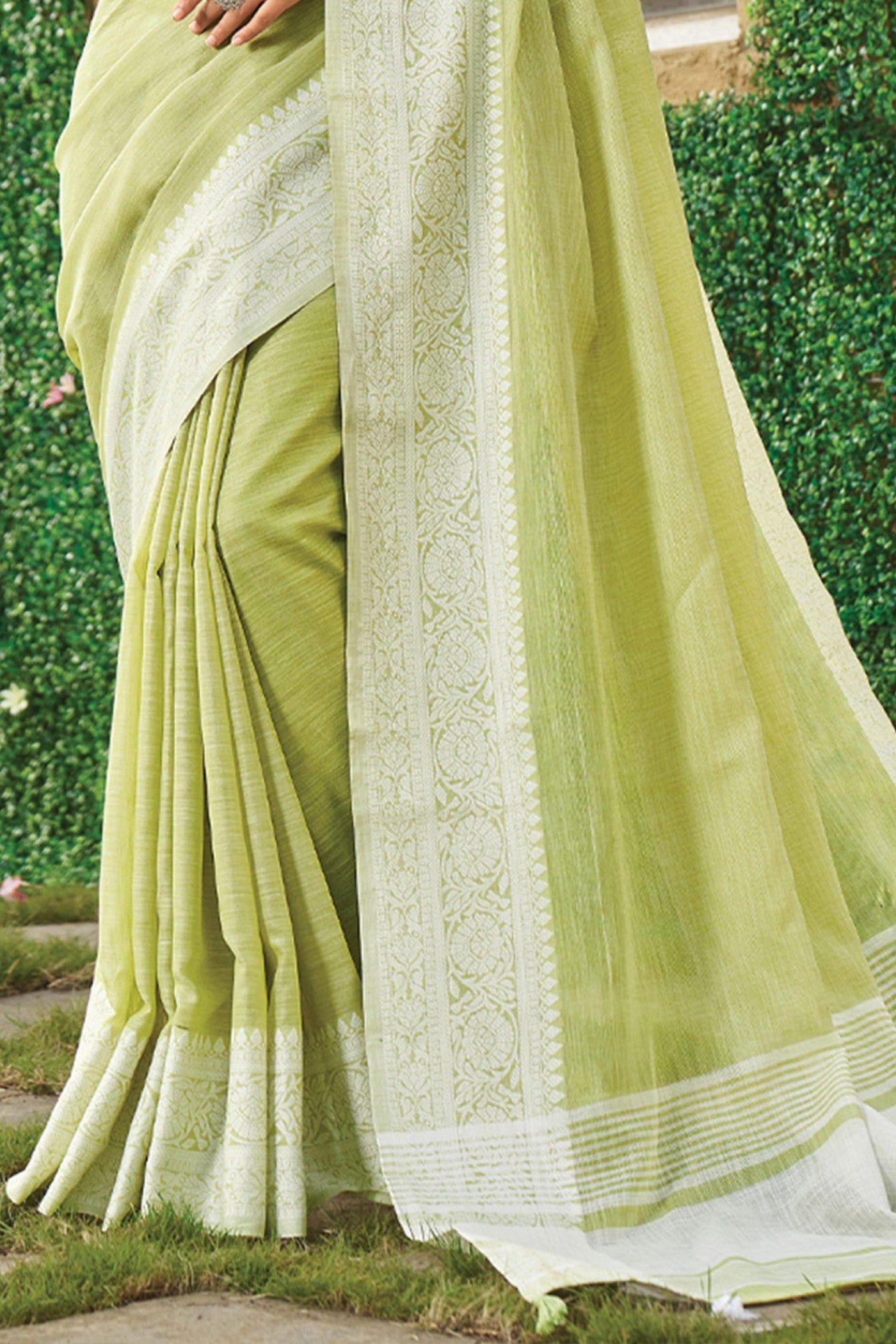 Buy MySilkLove Wairrose Green Handloom Linen Saree Online