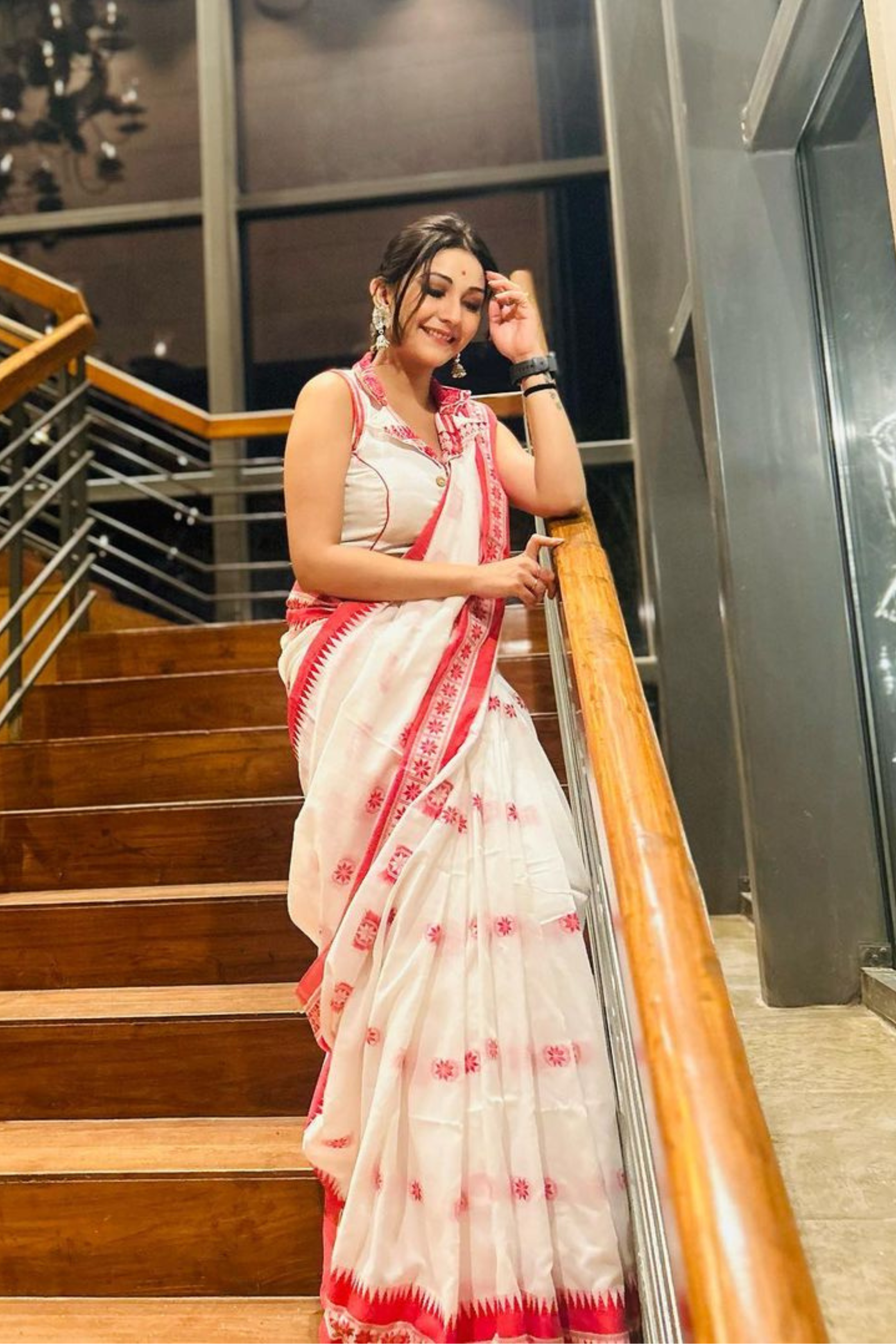 Buy MySilkLove Pearl Bush White Cotton Tangail Handloom Saree Online