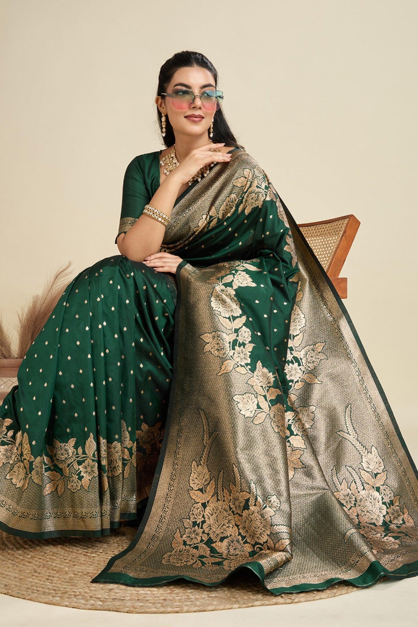 Buy MySilkLove Limerick Green Zari Woven Soft Kanjivaram Saree Online