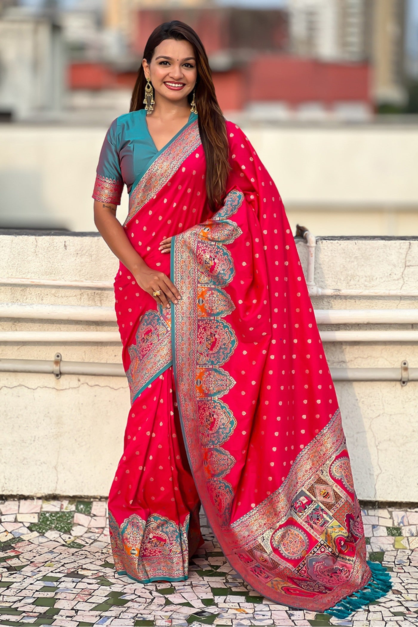 Buy MySilkLove Fuchsia Pink Woven Banarasi Saree Online