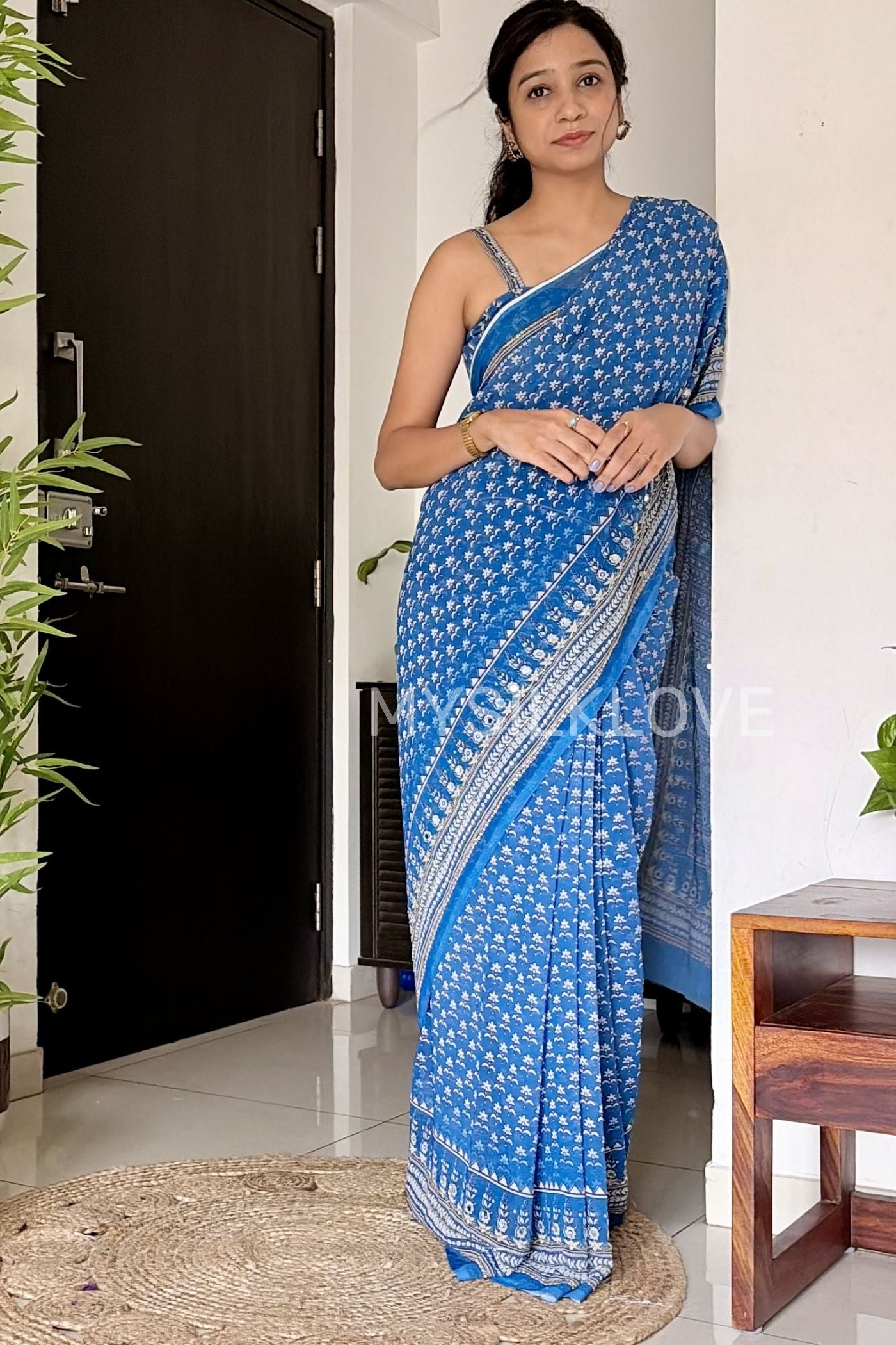 Buy MySilkLove Kareena Kapoor Inspired: Blue Ajrakh Georgette Mirror Work Saree Online