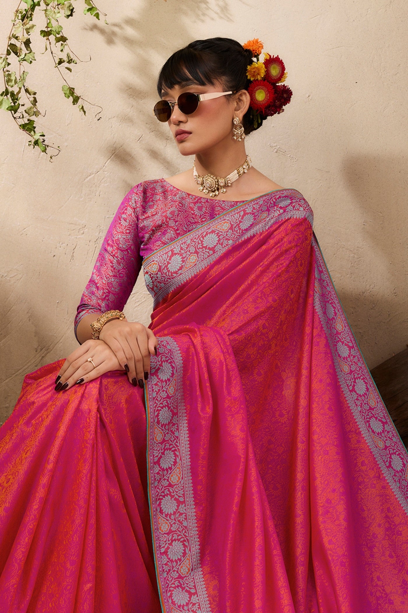 Buy MySilkLove Hot Pink Woven Tanchoi Kanjivaram Saree Online