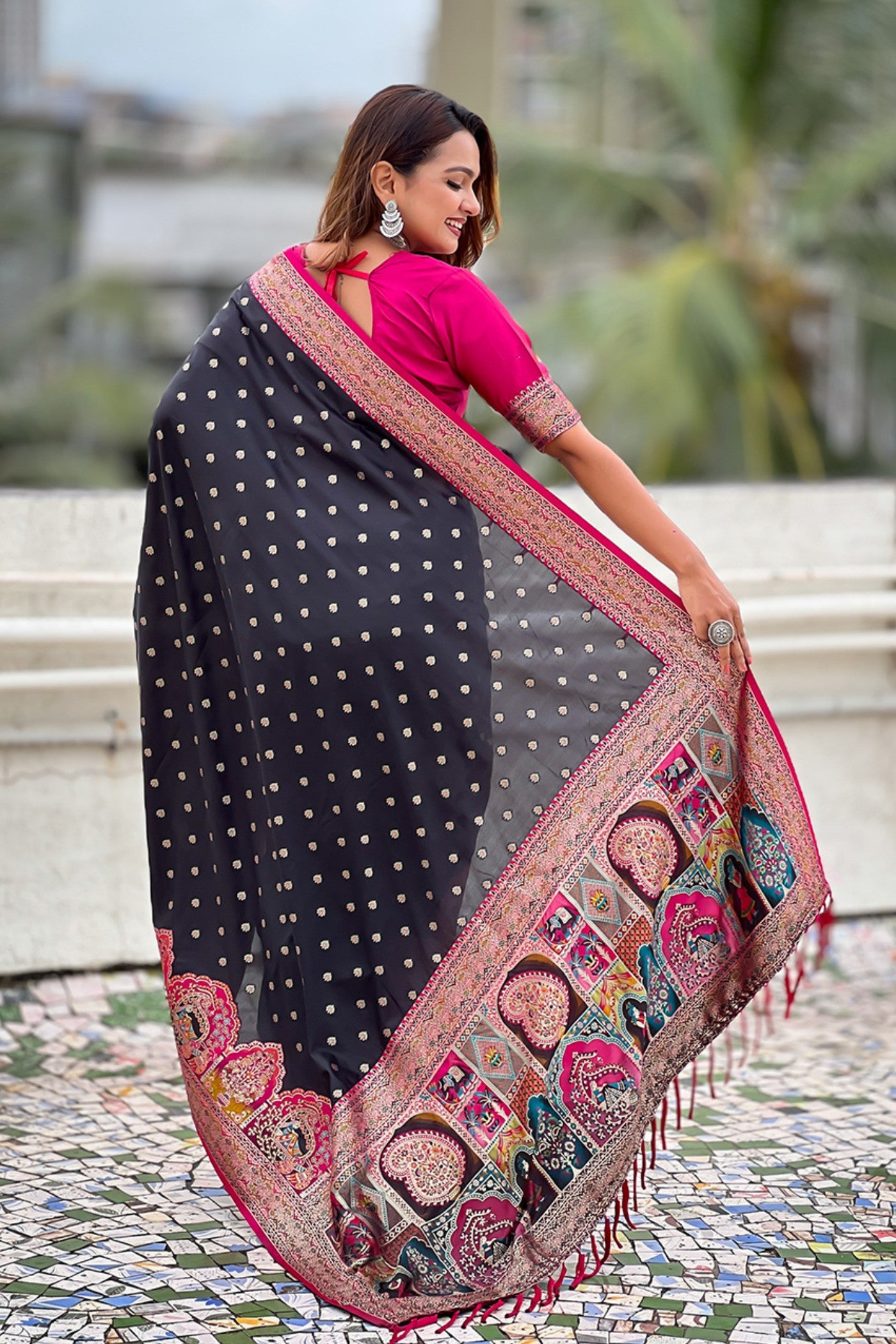 Buy MySilkLove Pitch Black Woven Banarasi Saree Online