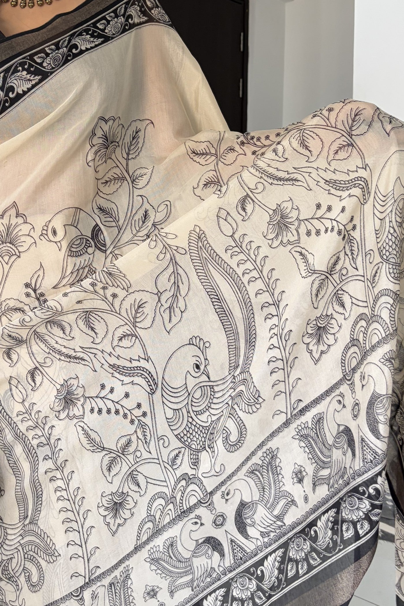 Buy MySilkLove Indowestern Style Black and Cream Mul Cotton Kalamkari Saree Online