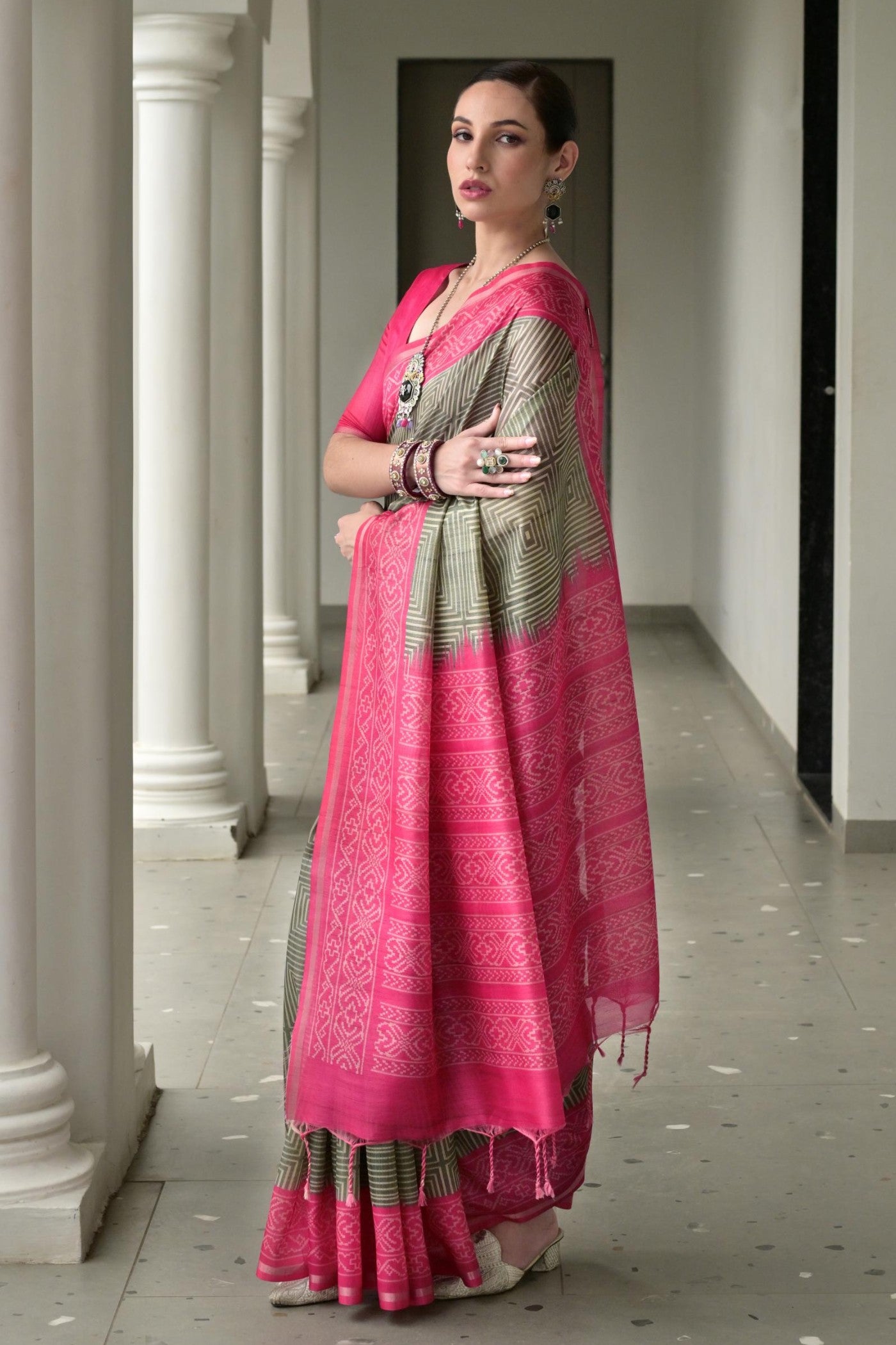 Buy MySilkLove Swamp Green and Pink Printed Tussar Silk Saree Online